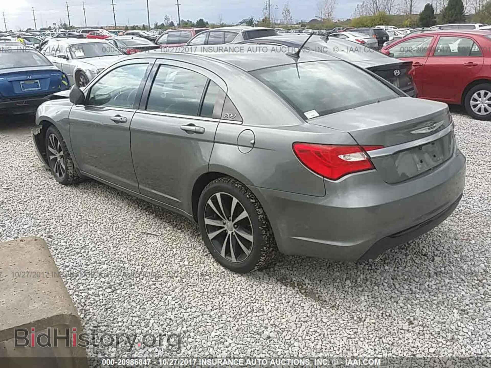2013 Chrysler 200 - VIN: 1C3CCBCG0DN617257 - Фото 3