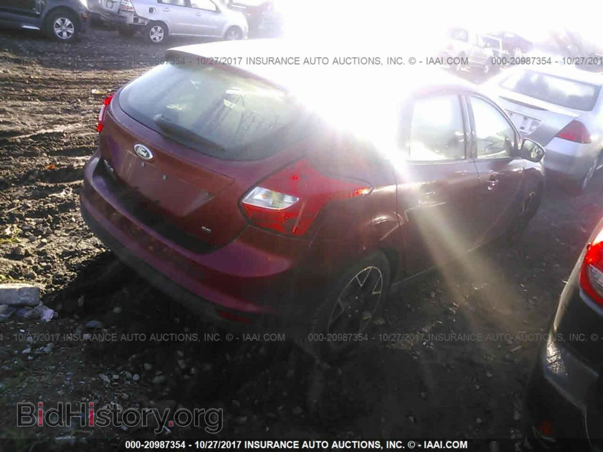 2014 Ford Focus - VIN: 1FADP3K27EL159087 - Photo 4
