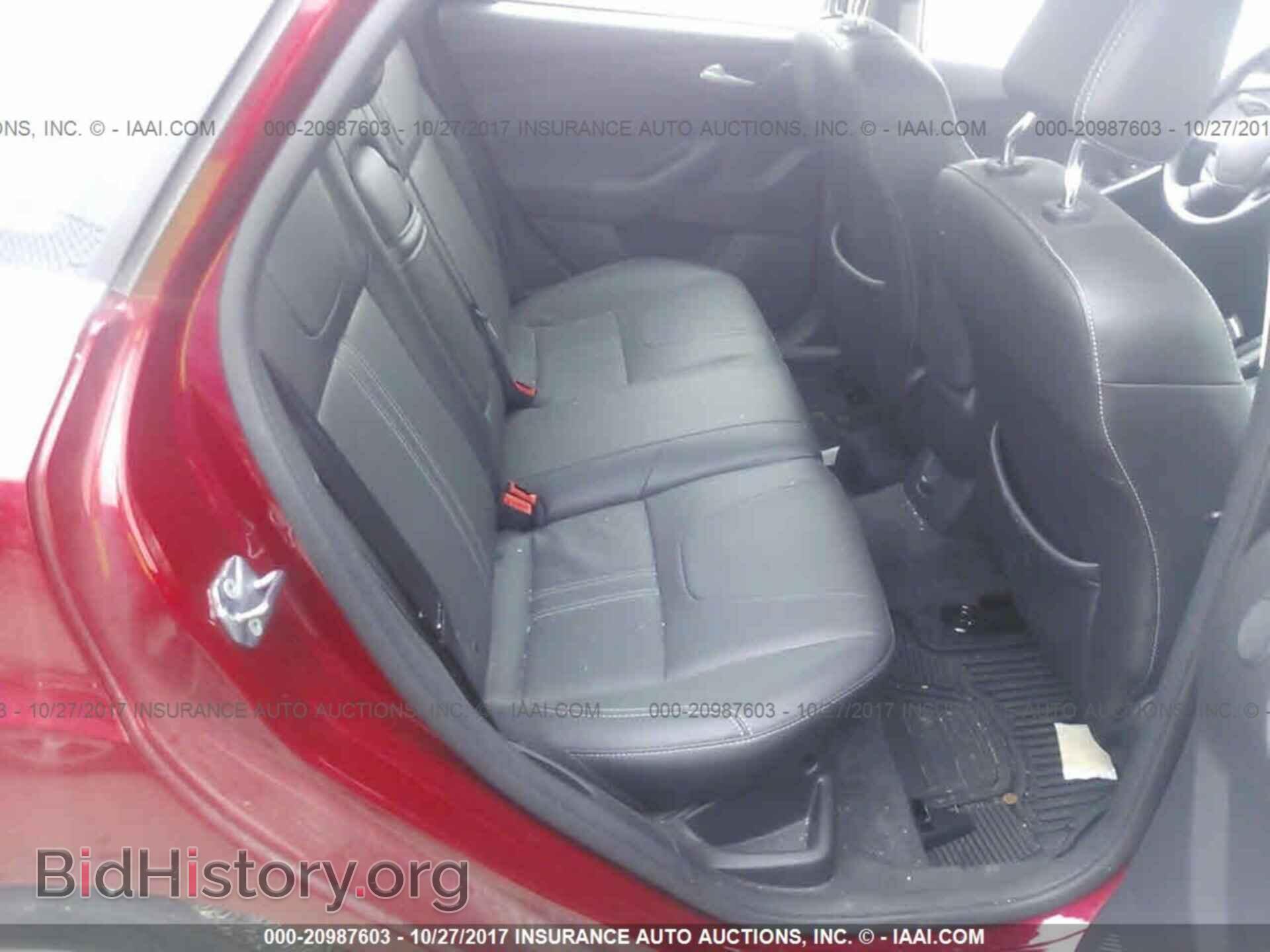 2012 Ford Focus - VIN: 1FAHP3J2XCL362362 - Photo 8
