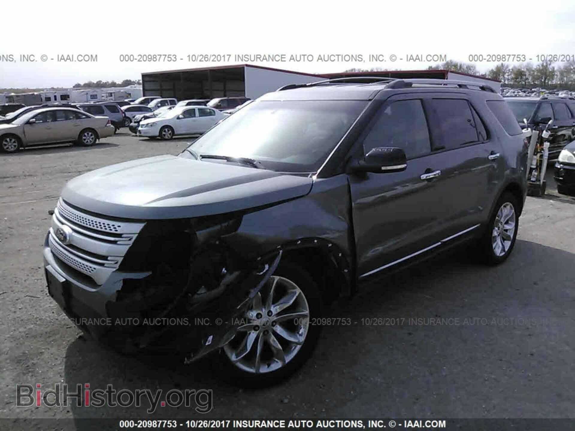 2014 Ford Explorer - VIN: 1FM5K8D85EGB63008 - Фото 2