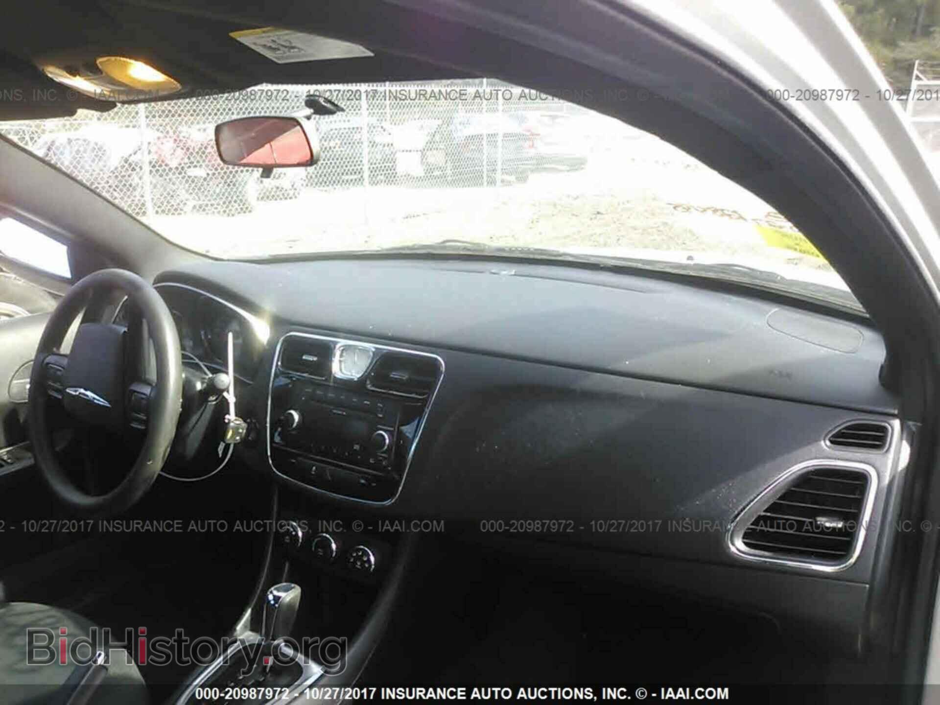2011 Chrysler 200 - VIN: 1C3BC4FB0BN522010 - Photo 5