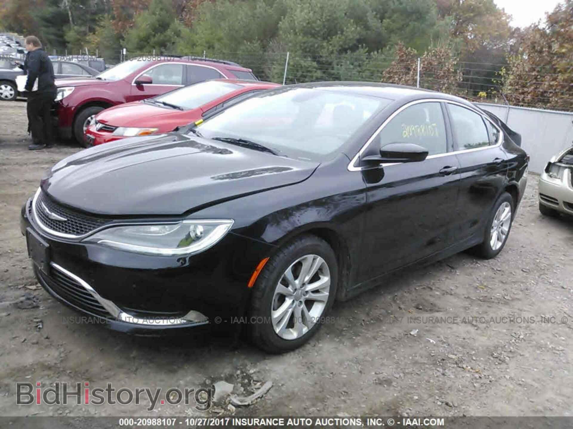 2015 Chrysler 200 - VIN: 1C3CCCAB2FN557577 - Photo 2