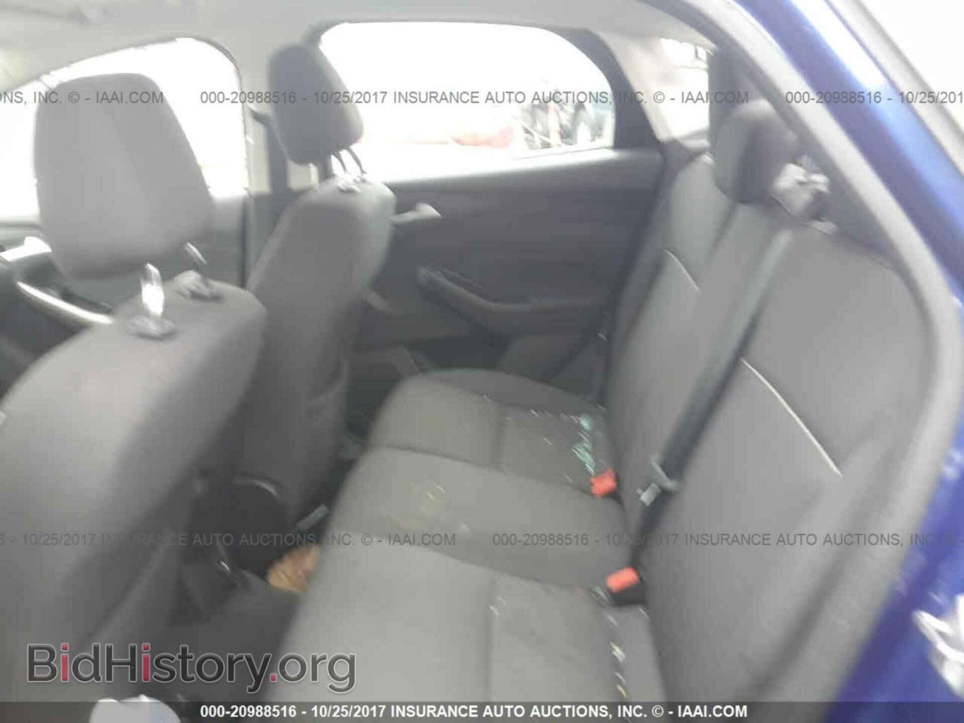 2012 Ford Focus - VIN: 1FAHP3H22CL228242 - Photo 8