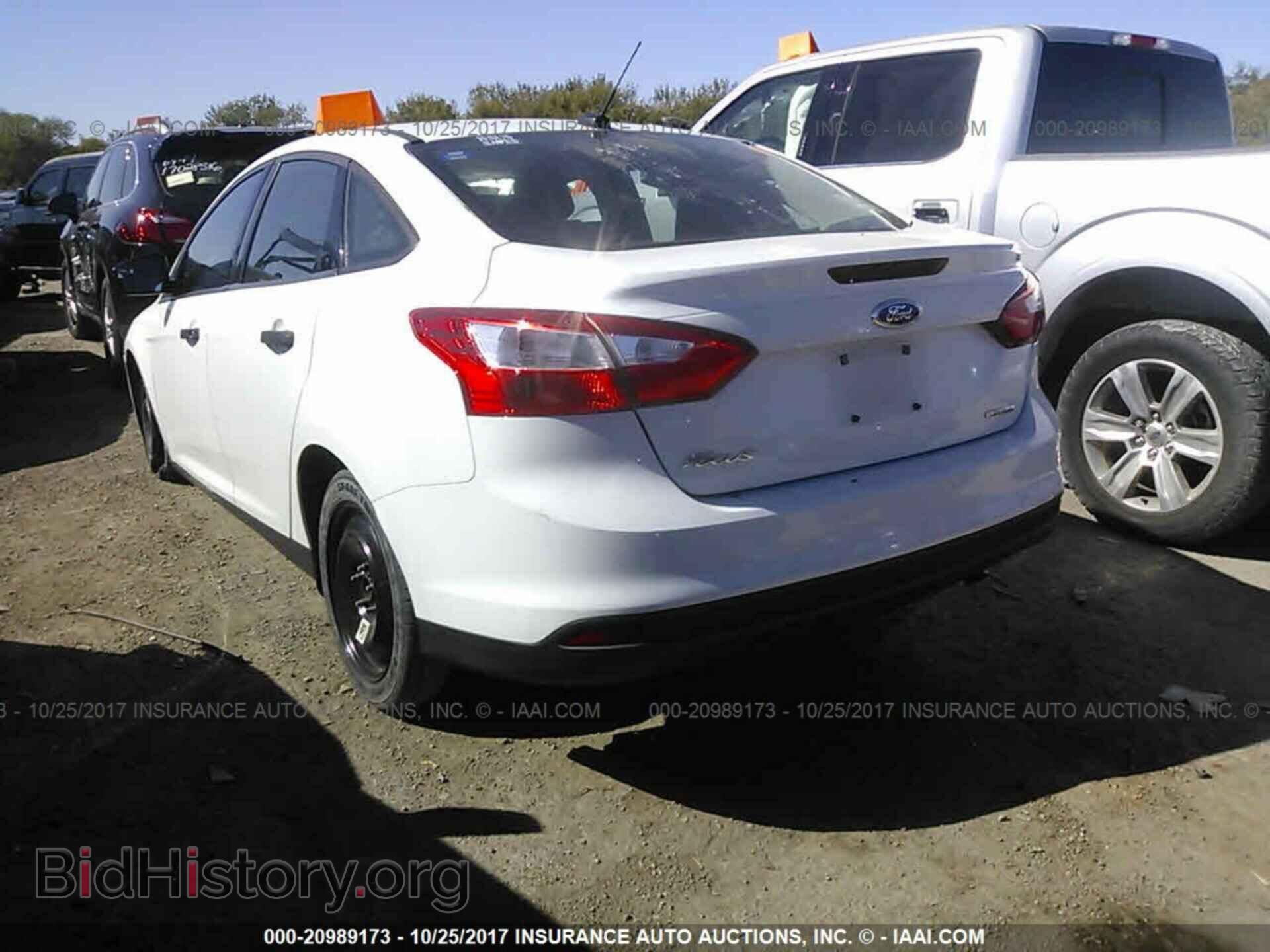 2013 Ford Focus - VIN: 1FADP3E28DL306933 - Photo 3