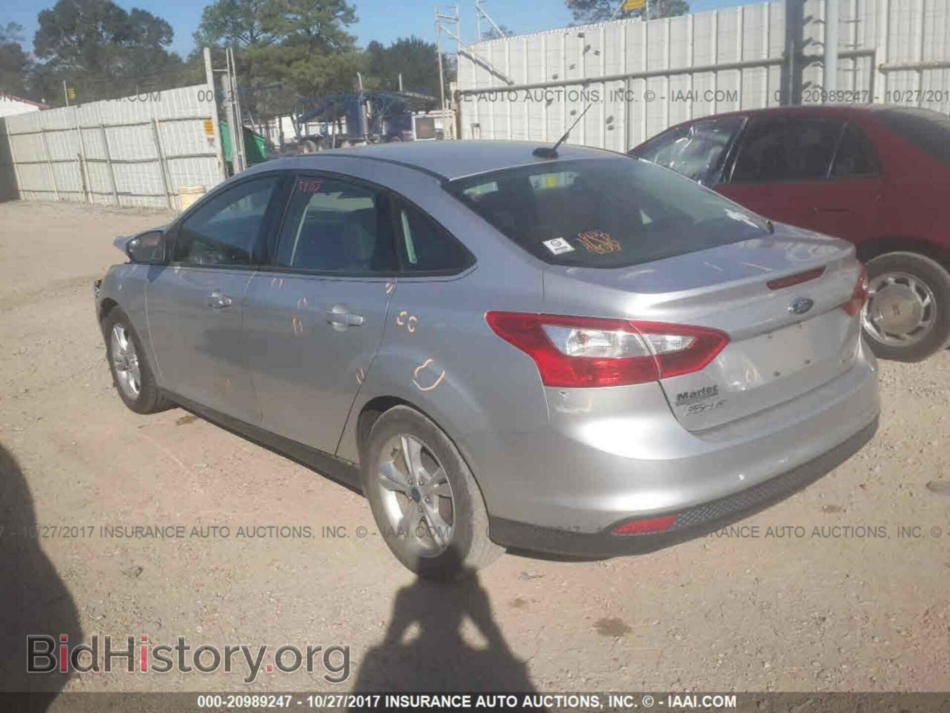 2014 Ford Focus - VIN: 1FADP3F2XEL103834 - Фото 3