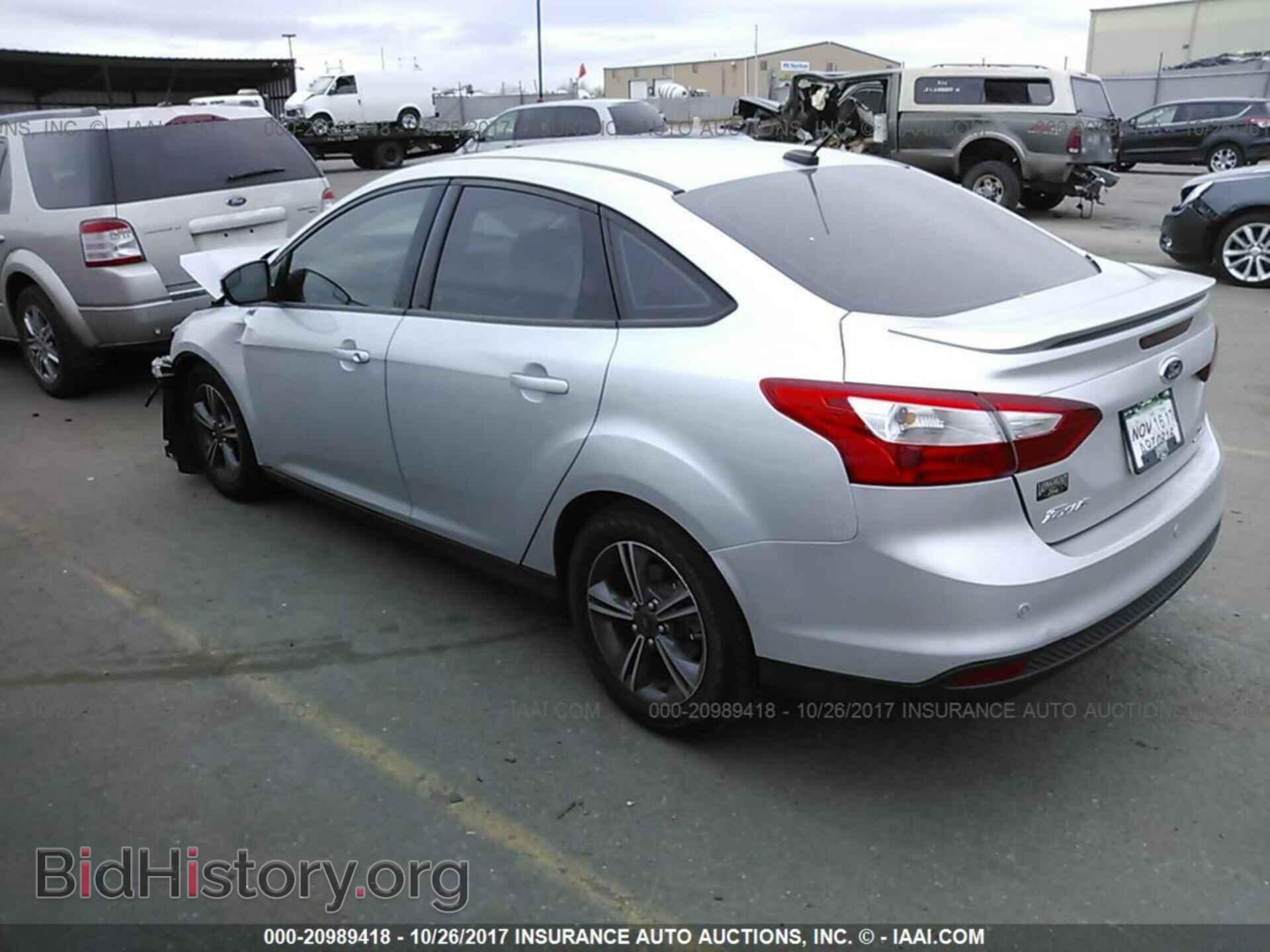 2014 Ford Focus - VIN: 1FADP3F24EL414045 - Фото 3