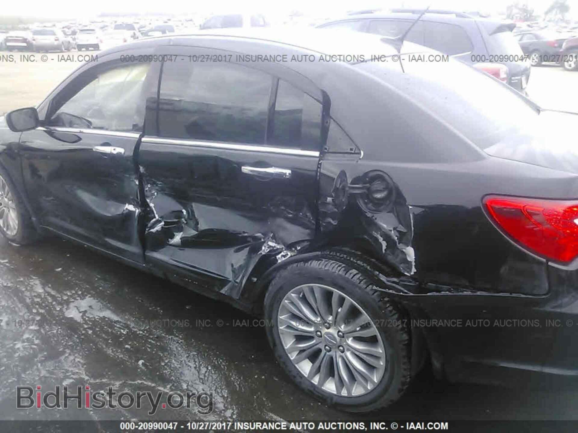 2012 Chrysler 200 - VIN: 1C3CCBCB8CN236615 - Photo 6