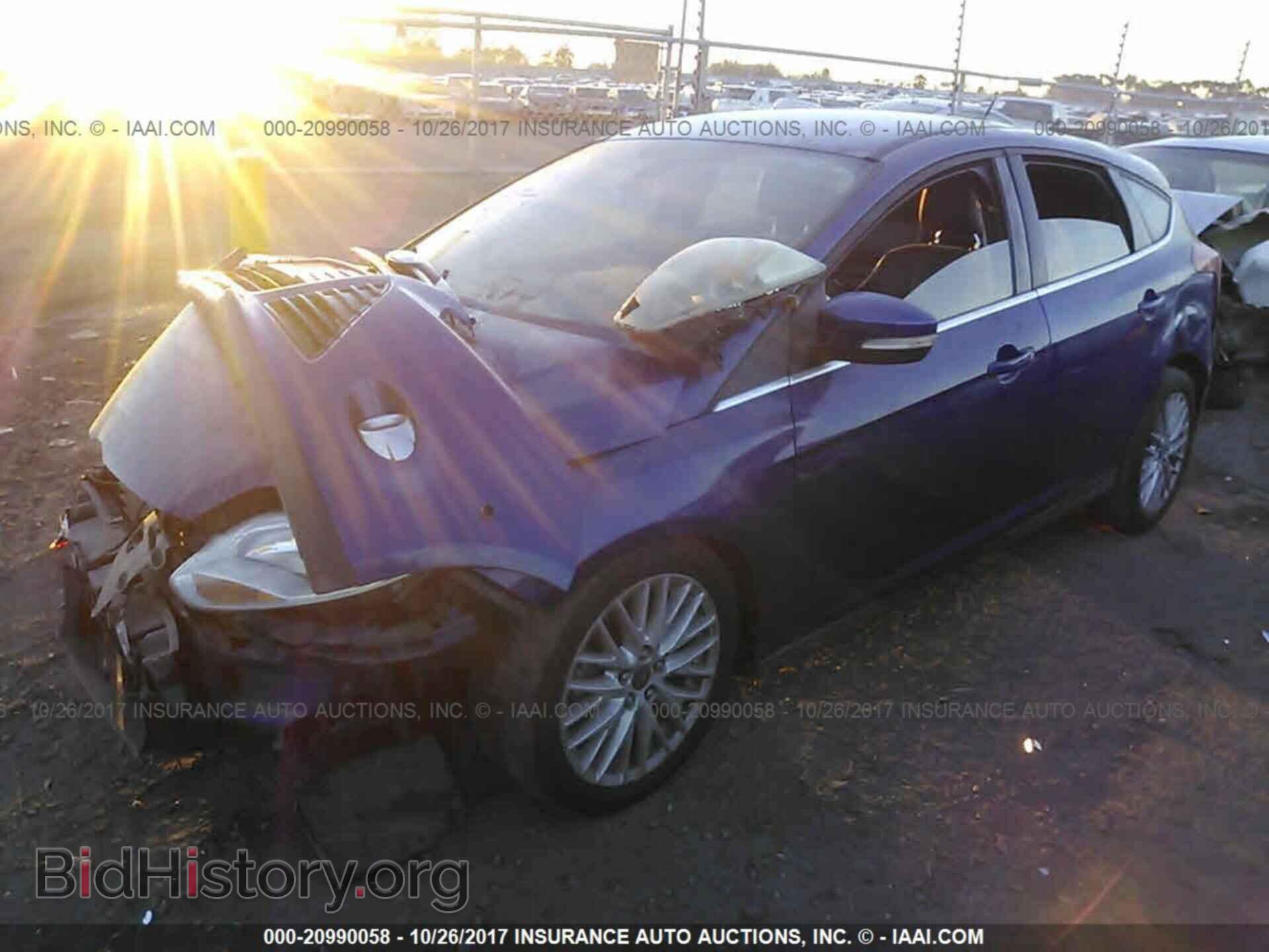 2012 Ford Focus - VIN: 1FAHP3M20CL302036 - Фото 2