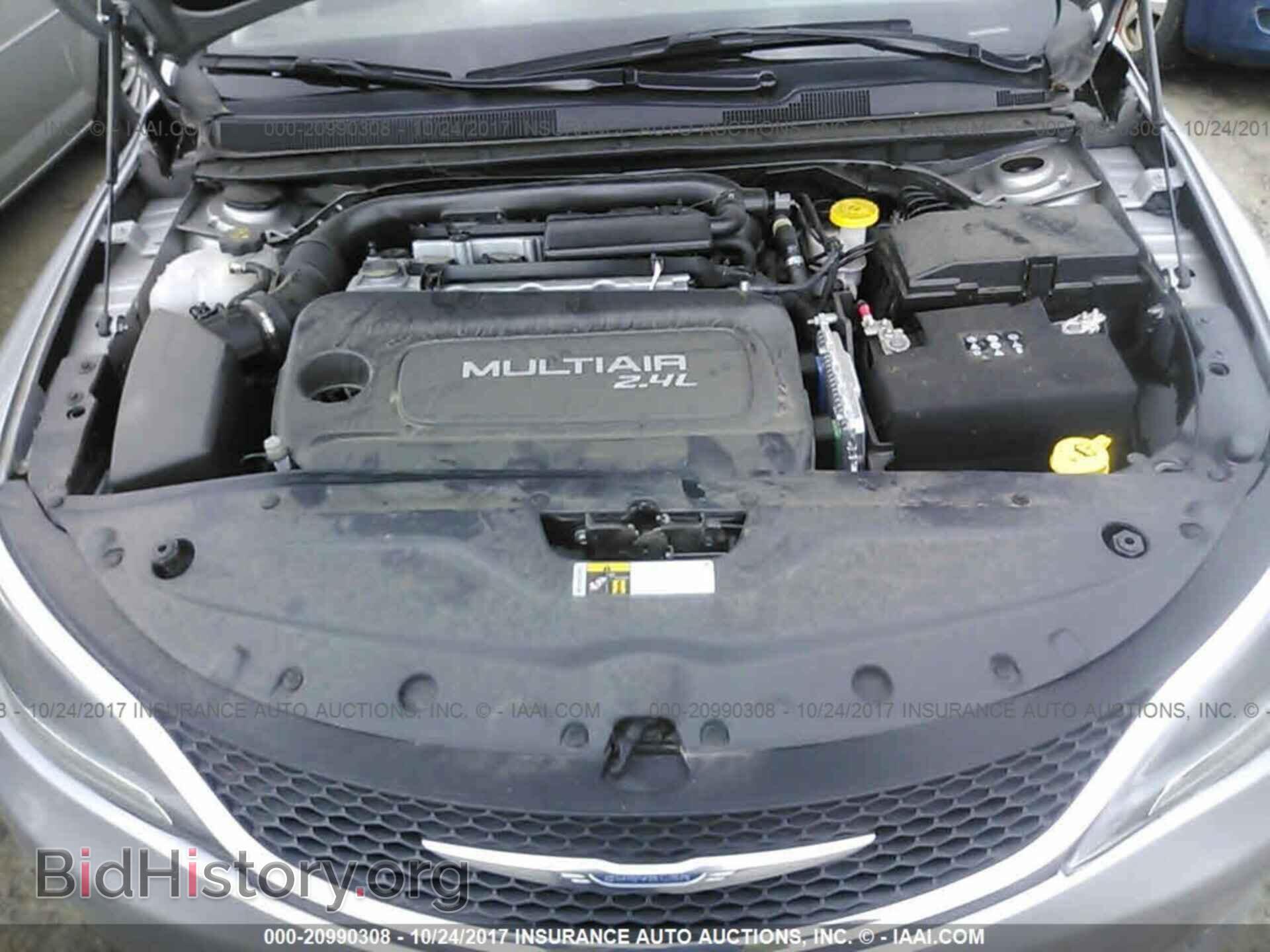 2016 Chrysler 200 - VIN: 1C3CCCAB7GN176664 - Фото 10