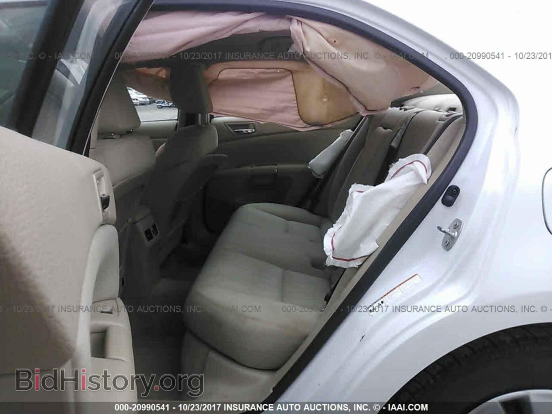 2012 Suzuki Kizashi - VIN: JS2RF9A10C6100513 - Photo 8