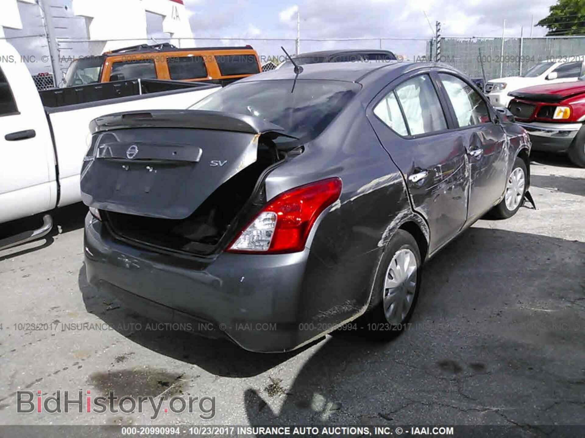 2017 Nissan Versa - VIN: 3N1CN7AP3HL829584 - Photo 4