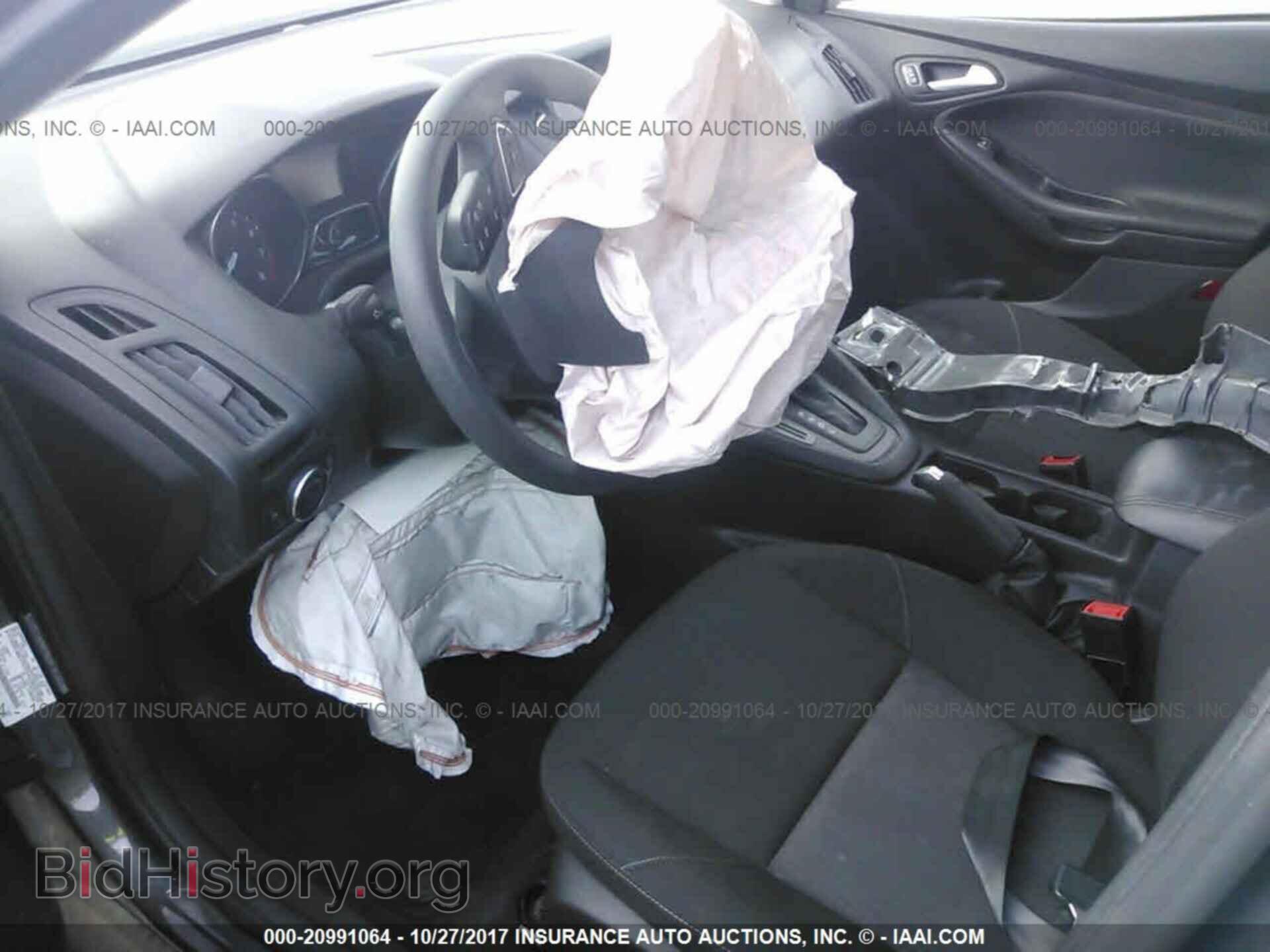 2015 Ford Focus - VIN: 1FADP3F27FL257189 - Photo 5