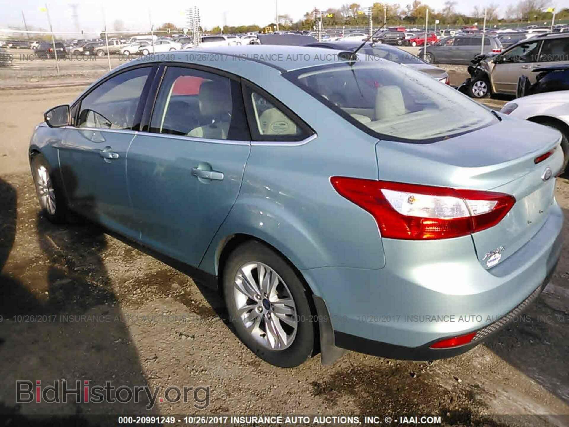 2012 Ford Focus - VIN: 1FAHP3H22CL255067 - Photo 3