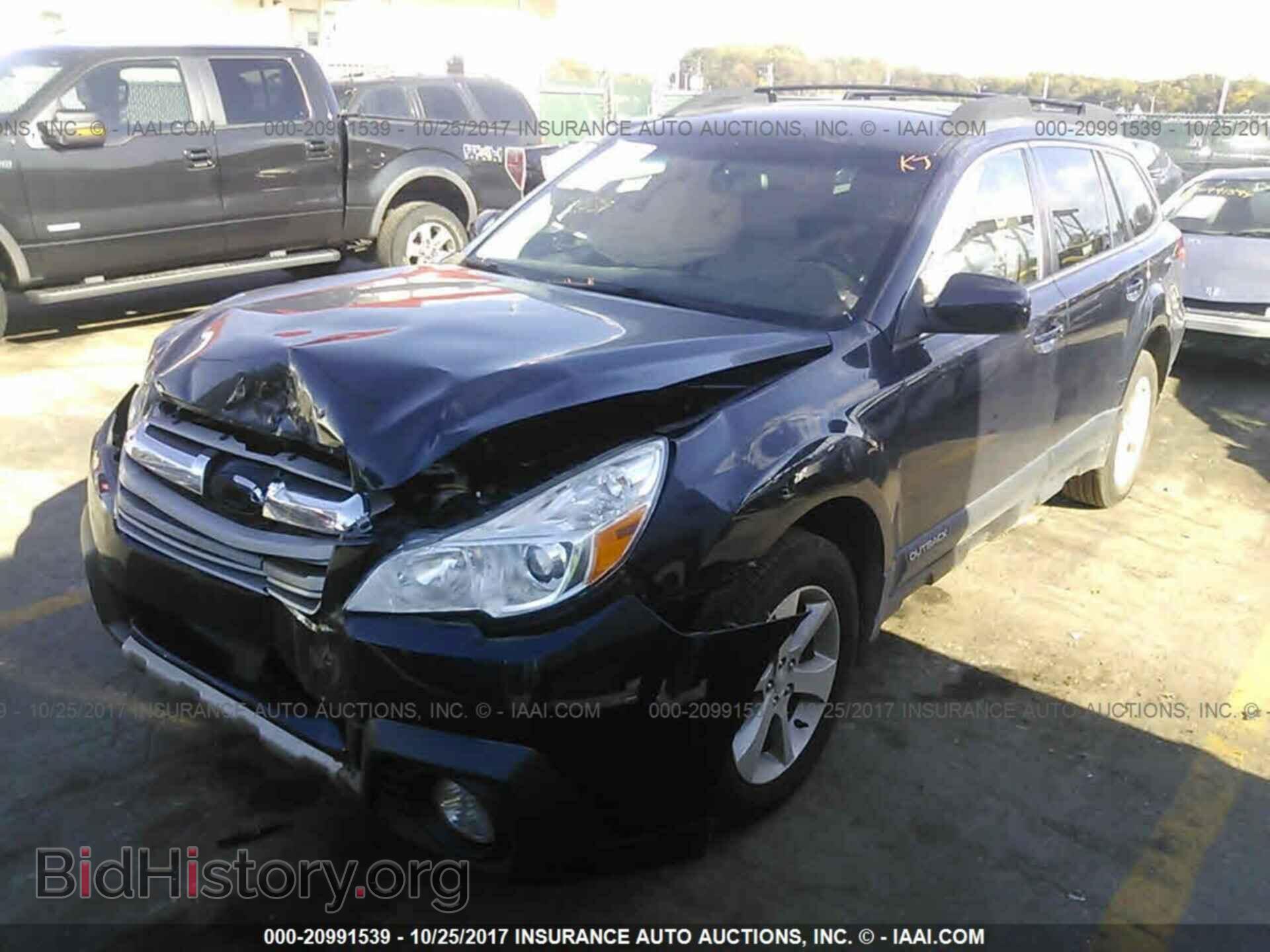2013 Subaru Outback - VIN: 4S4BRBKC0D3325233 - Фото 2
