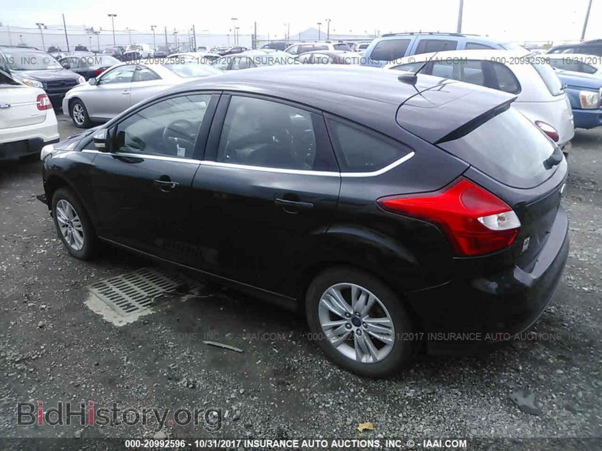 2012 Ford Focus - VIN: 1FAHP3M27CL306875 - Photo 3