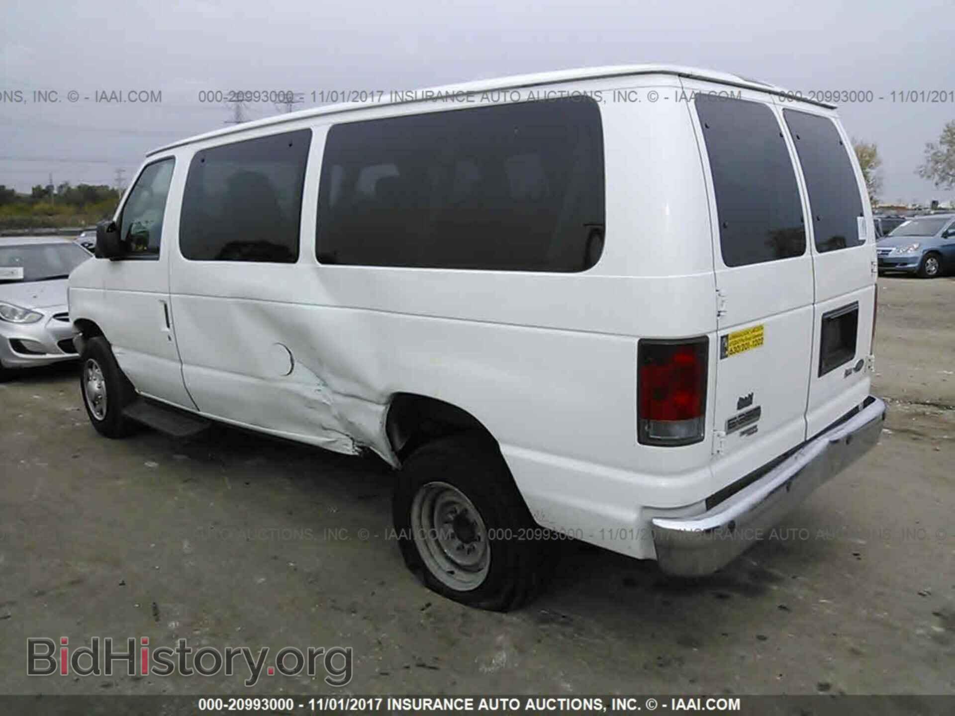 2011 Ford Econoline - VIN: 1FBNE3BL3BDA71158 - Фото 3