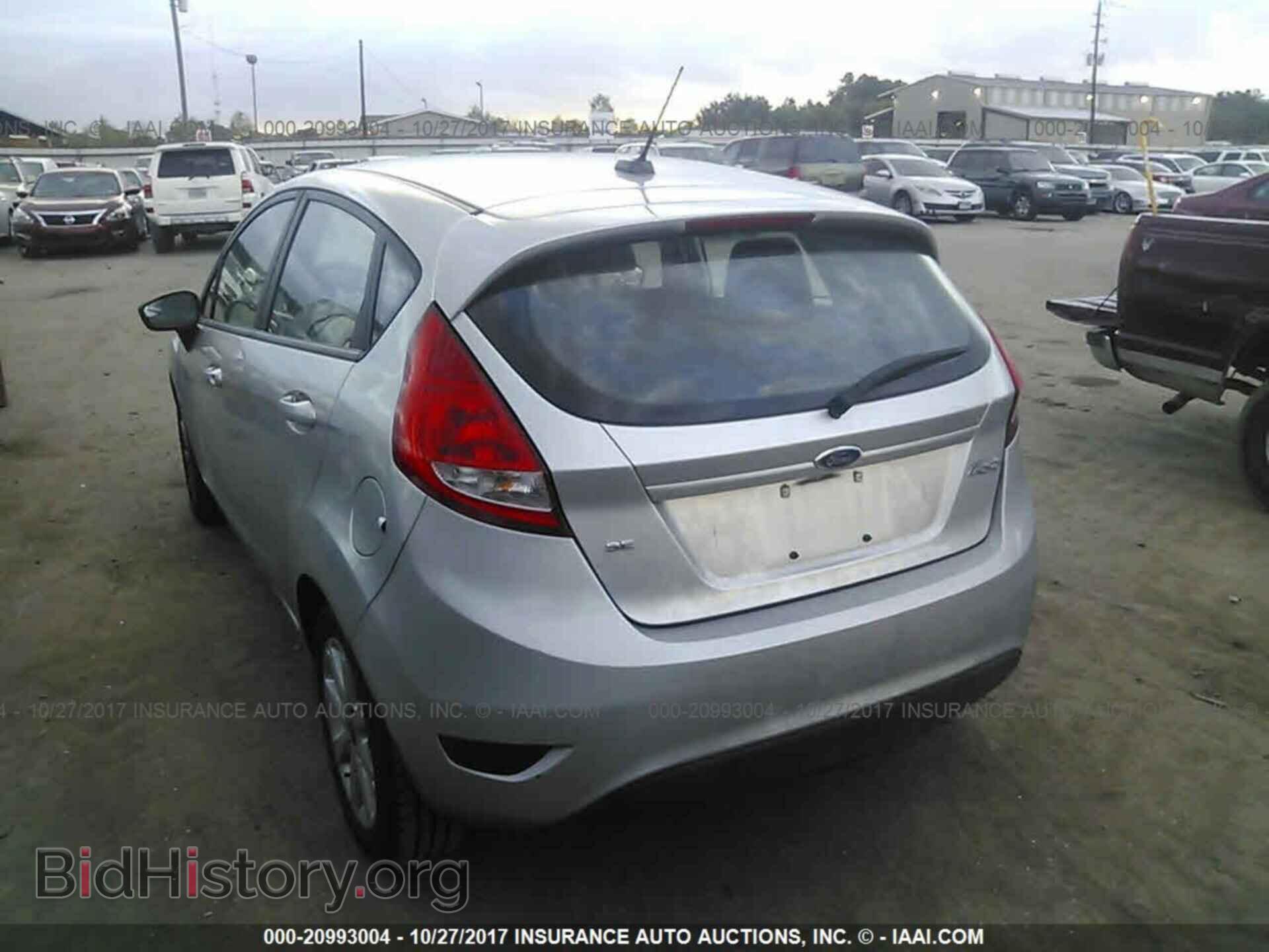 2011 Ford Fiesta - VIN: 3FADP4EJ4BM125546 - Фото 3