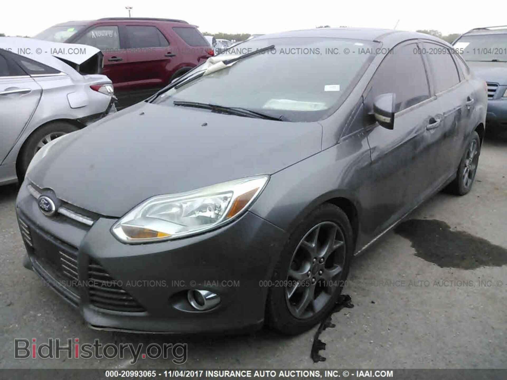 2013 Ford Focus - VIN: 1FADP3F26DL246956 - Фото 2