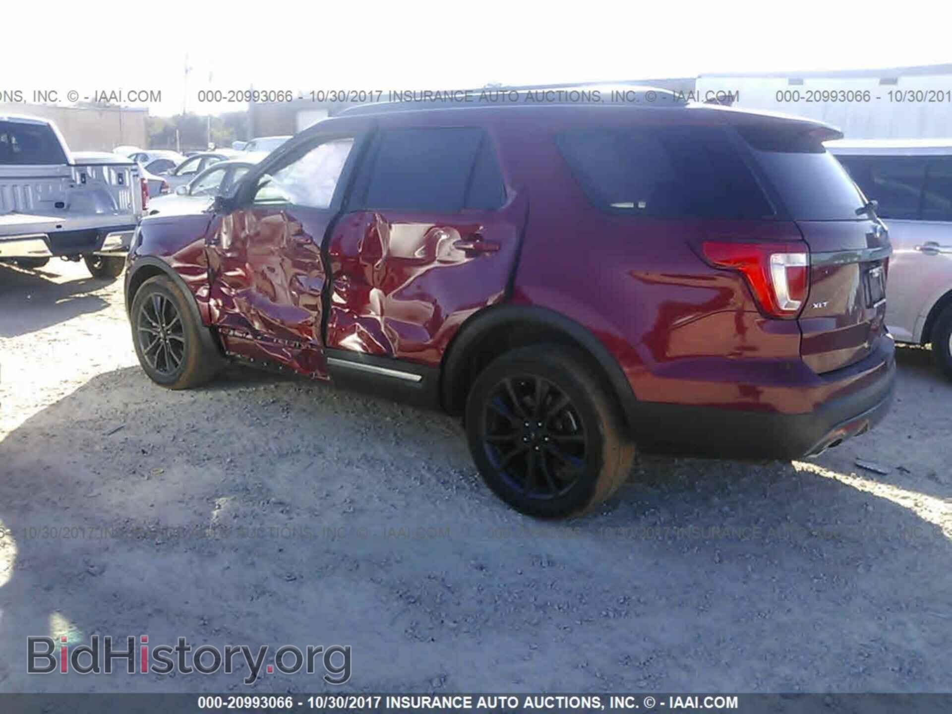 2017 Ford Explorer - VIN: 1FM5K7D82HGA20175 - Photo 3