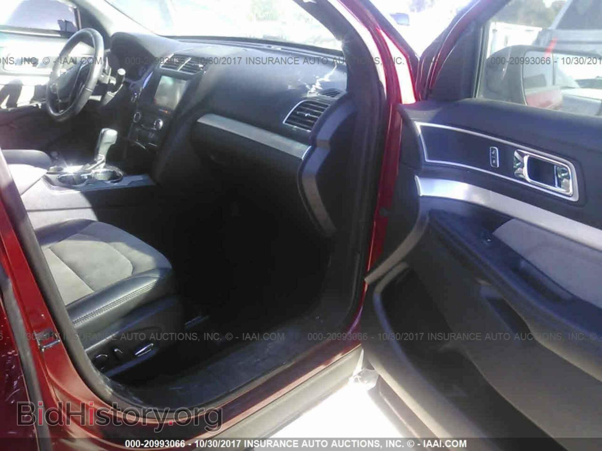 2017 Ford Explorer - VIN: 1FM5K7D82HGA20175 - Photo 5