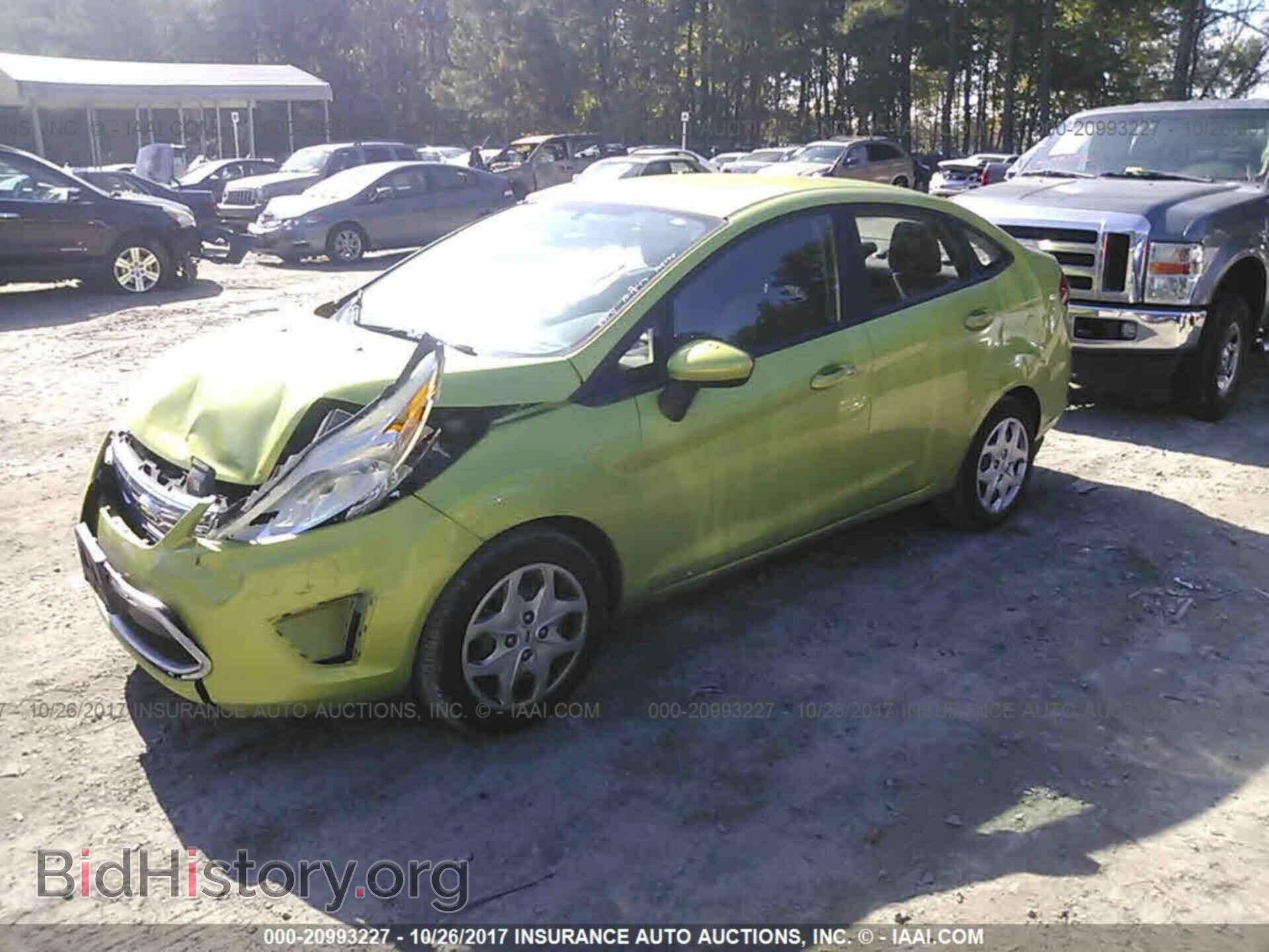 2011 Ford Fiesta - VIN: 3FADP4BJ2BM170974 - Фото 2