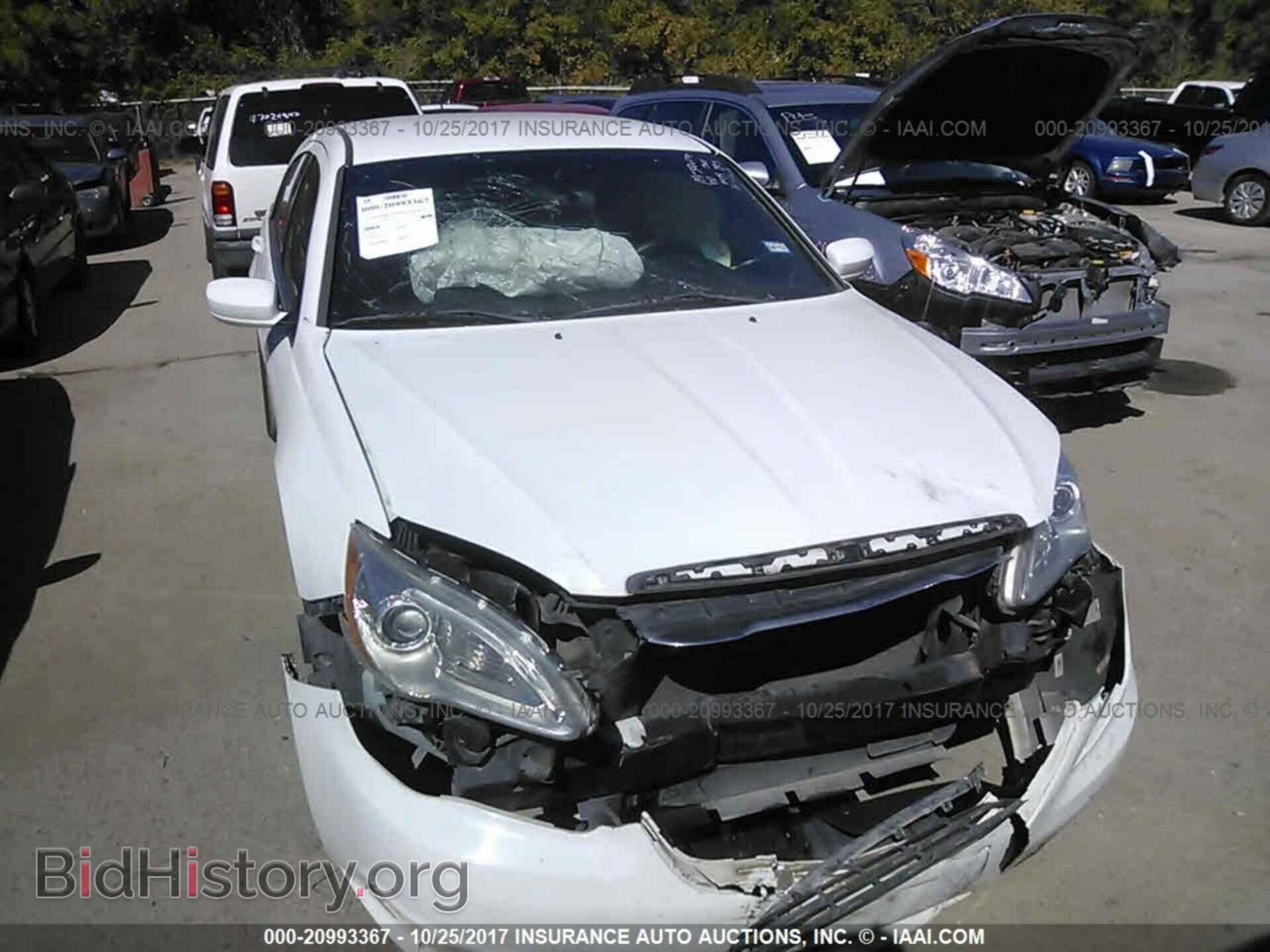 2012 Chrysler 200 - VIN: 1C3CCBAB8CN155391 - Photo 6