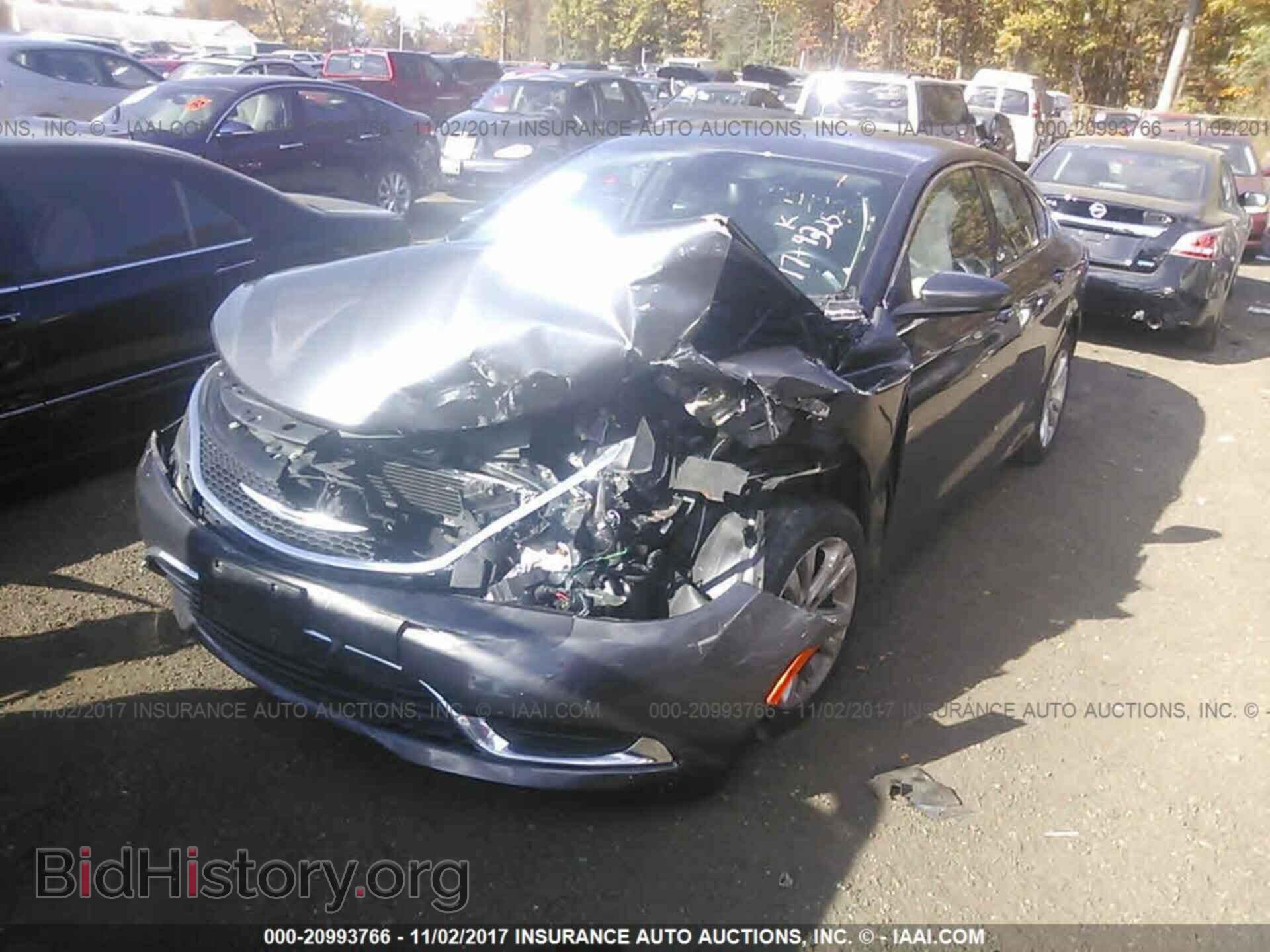 2015 Chrysler 200 - VIN: 1C3CCCAB5FN608246 - Фото 2