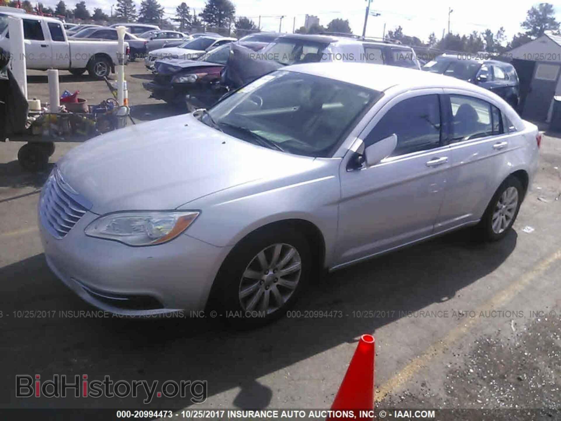 2012 Chrysler 200 - VIN: 1C3CCBBB6CN170504 - Photo 2