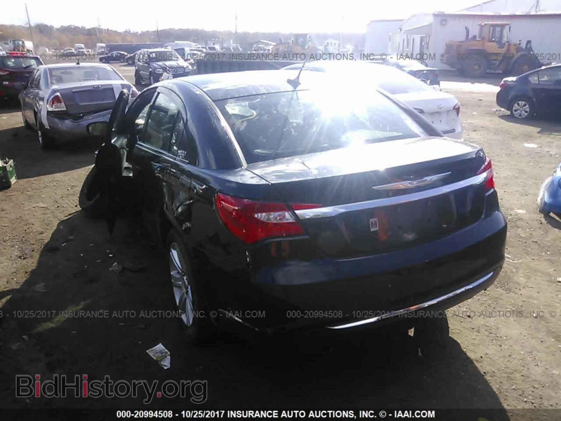 2012 Chrysler 200 - VIN: 1C3CCBBG2CN124907 - Photo 3