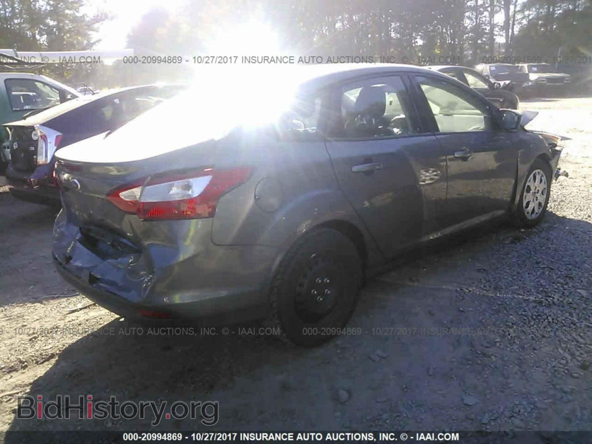 2012 Ford Focus - VIN: 1FAHP3F23CL186666 - Photo 4