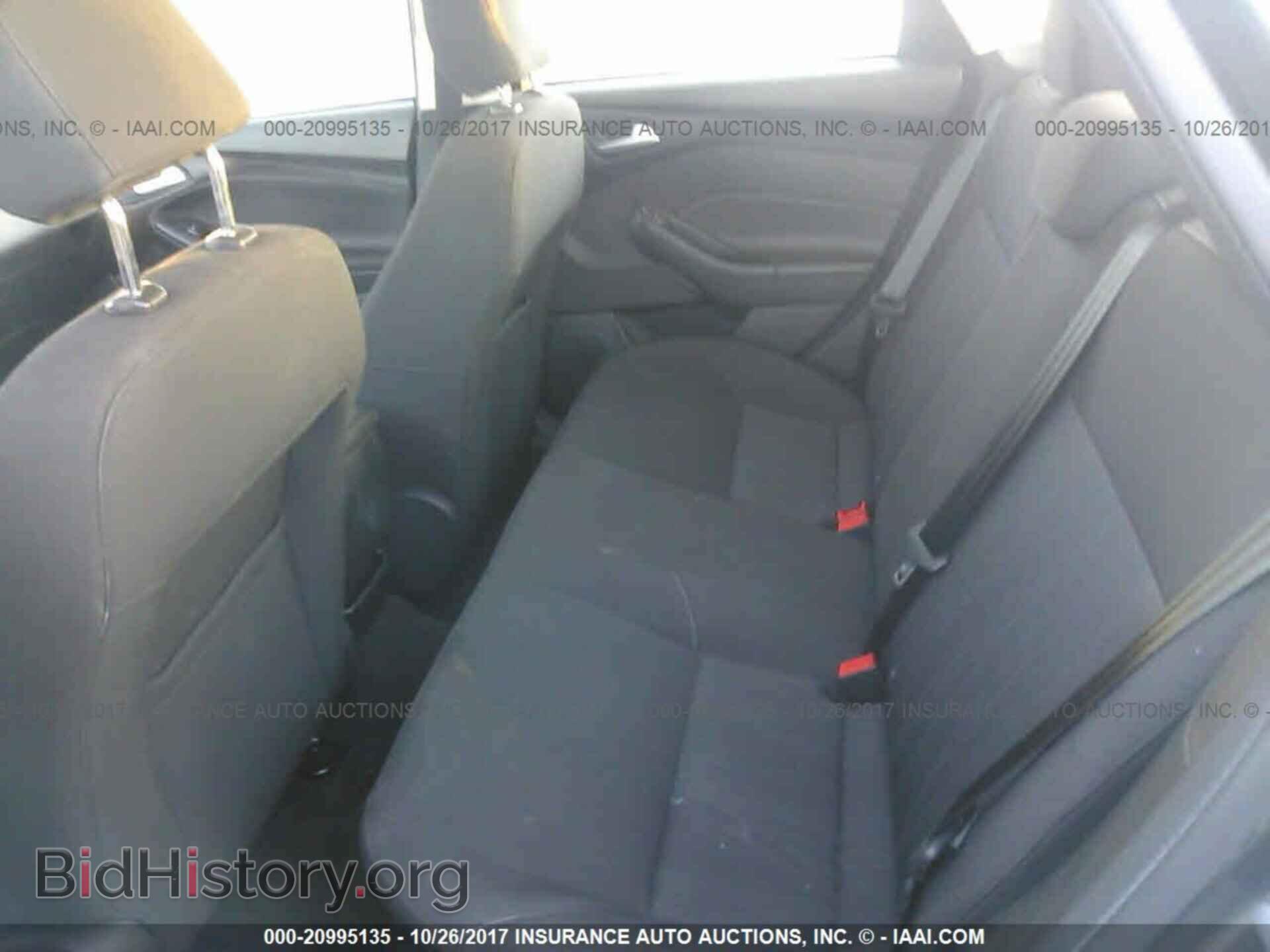2016 Ford Focus - VIN: 1FADP3F28GL241620 - Photo 8