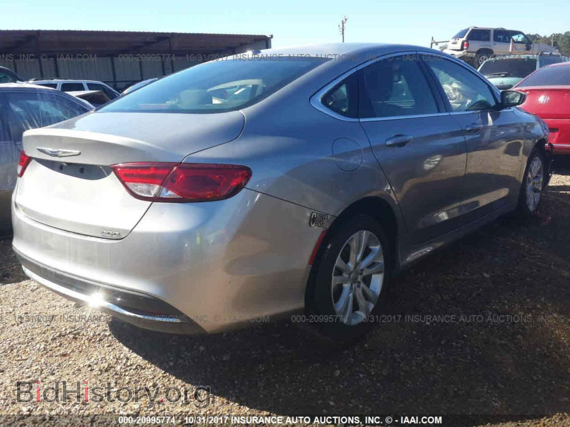 2015 Chrysler 200 - VIN: 1C3CCCAB1FN619230 - Фото 4