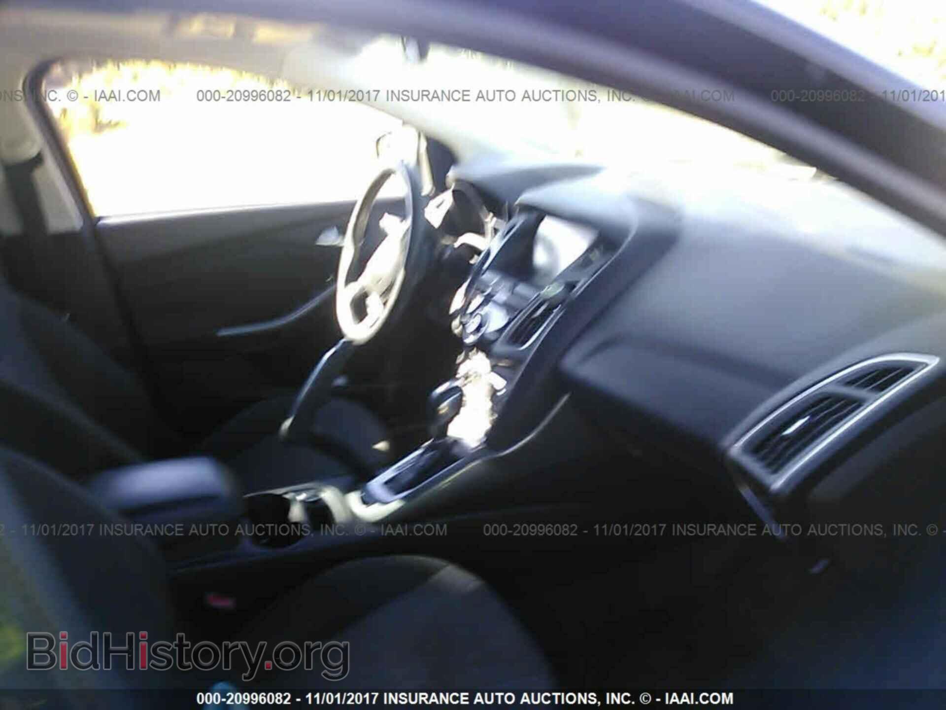 2012 Ford Focus - VIN: 1FAHP3J26CL109409 - Photo 5