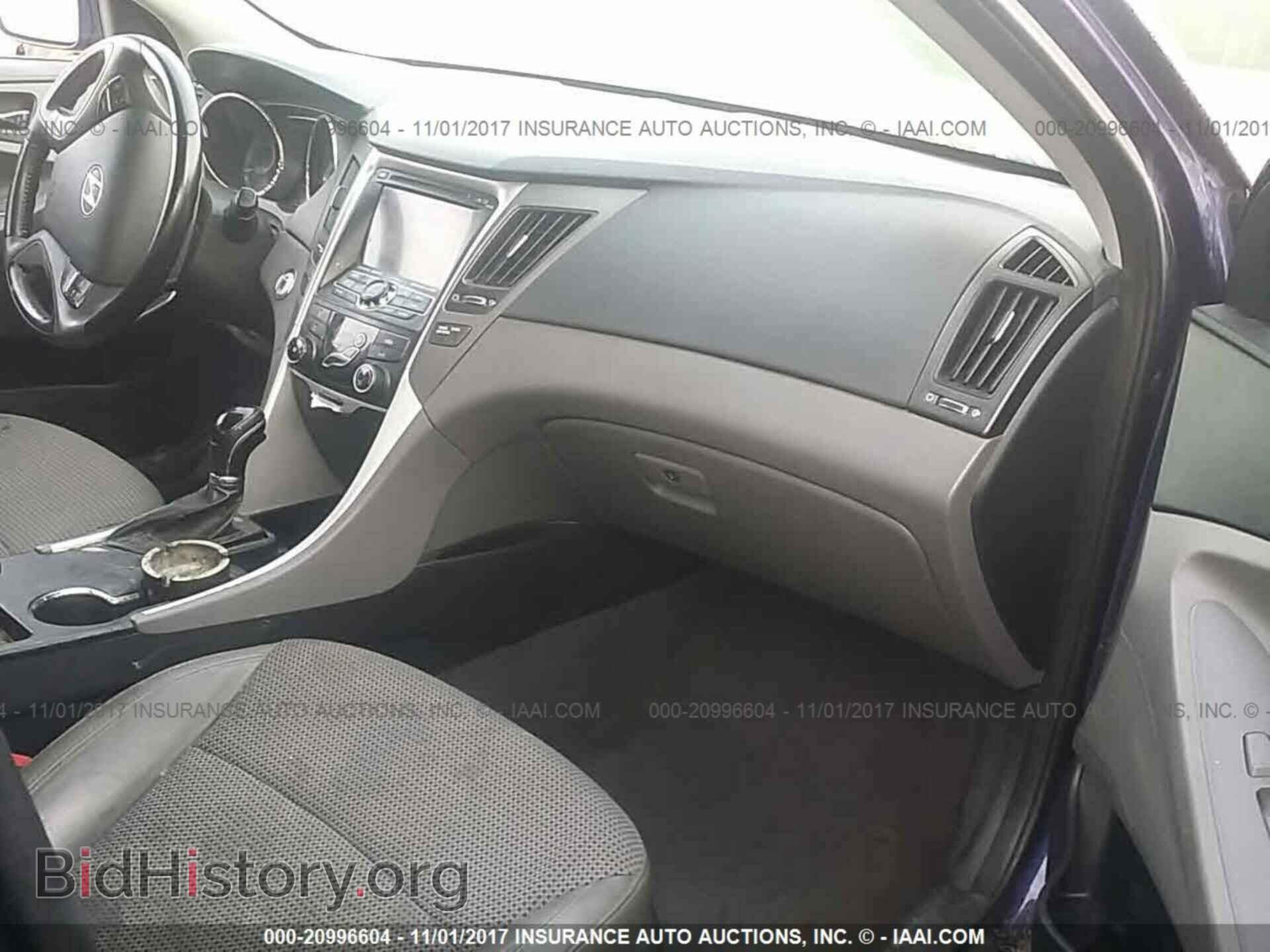2012 Hyundai Sonata - VIN: 5NPEC4ACXCH393459 - Photo 5