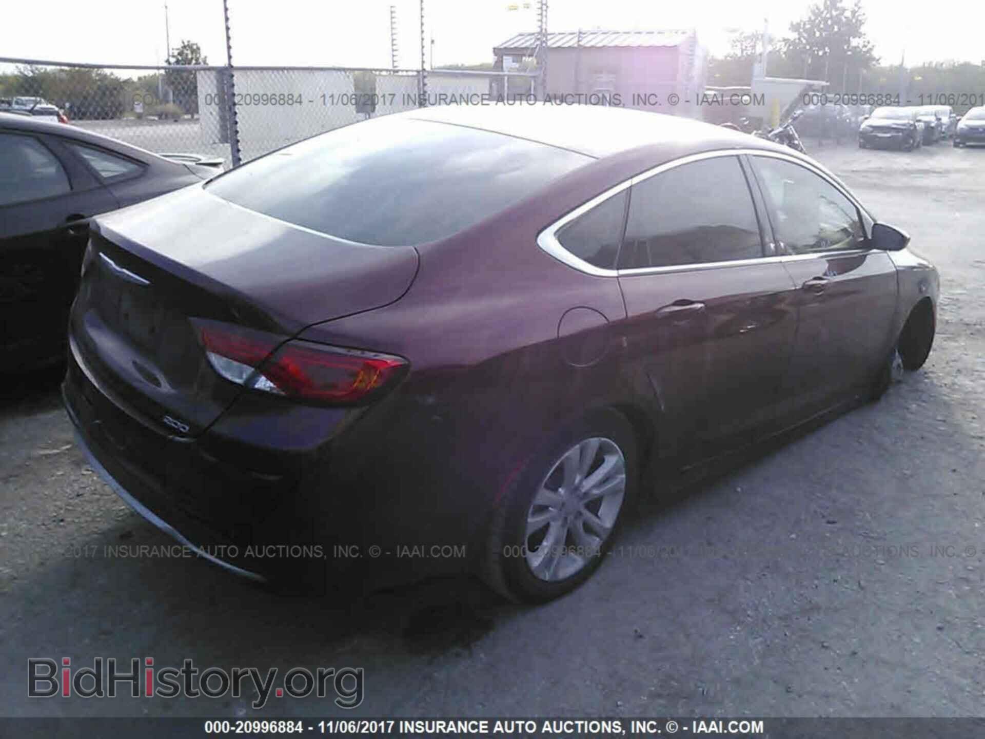 2015 Chrysler 200 - VIN: 1C3CCCAB5FN635155 - Photo 4
