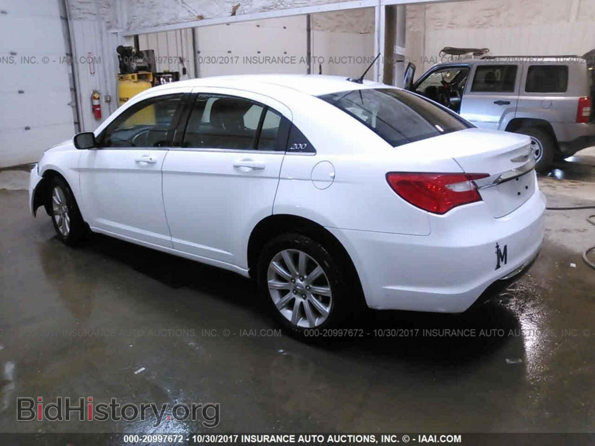 2012 Chrysler 200 - VIN: 1C3CCBBB2CN288906 - Photo 3