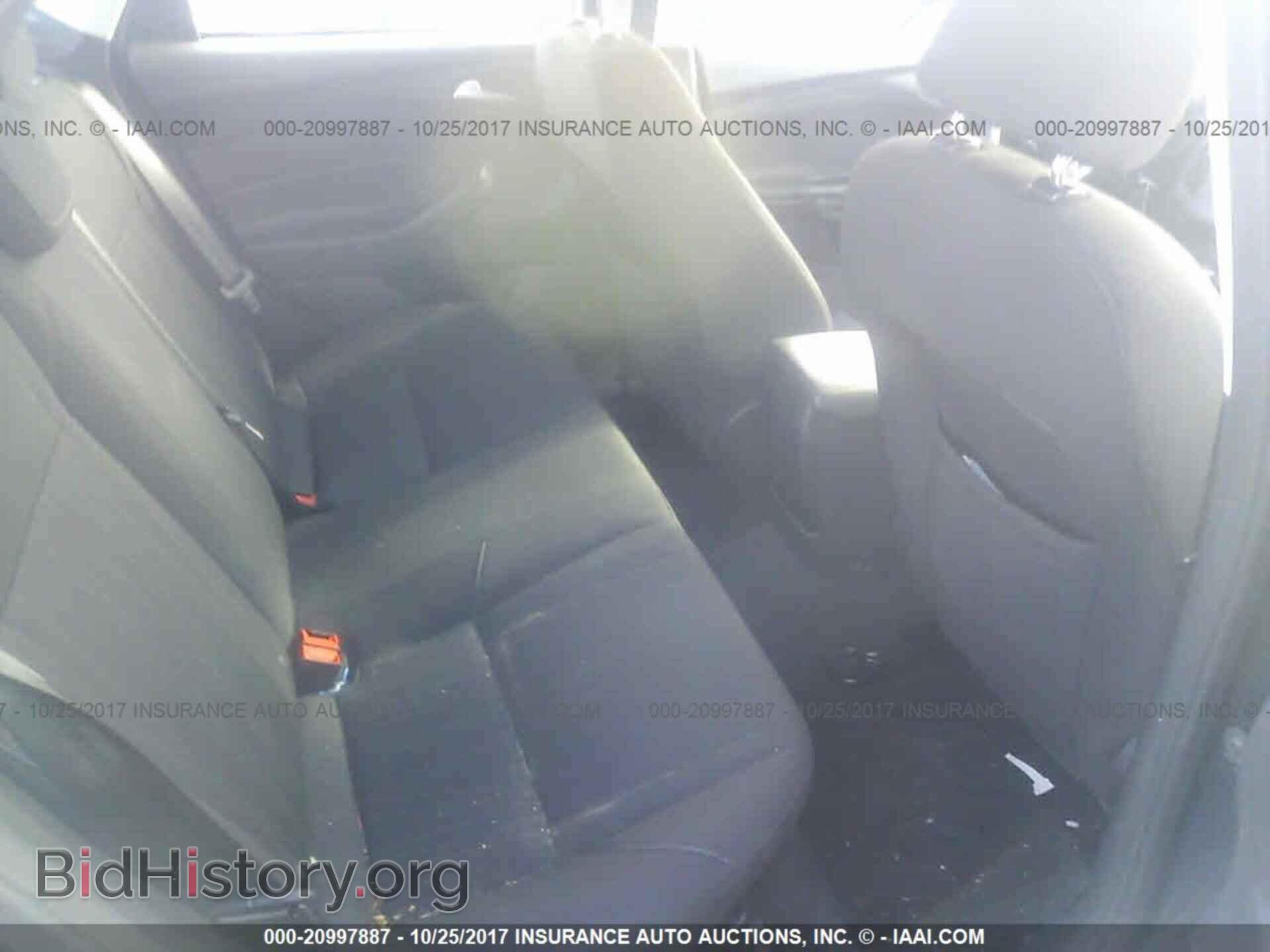 2015 Ford Focus - VIN: 1FADP3F26FL268023 - Photo 8