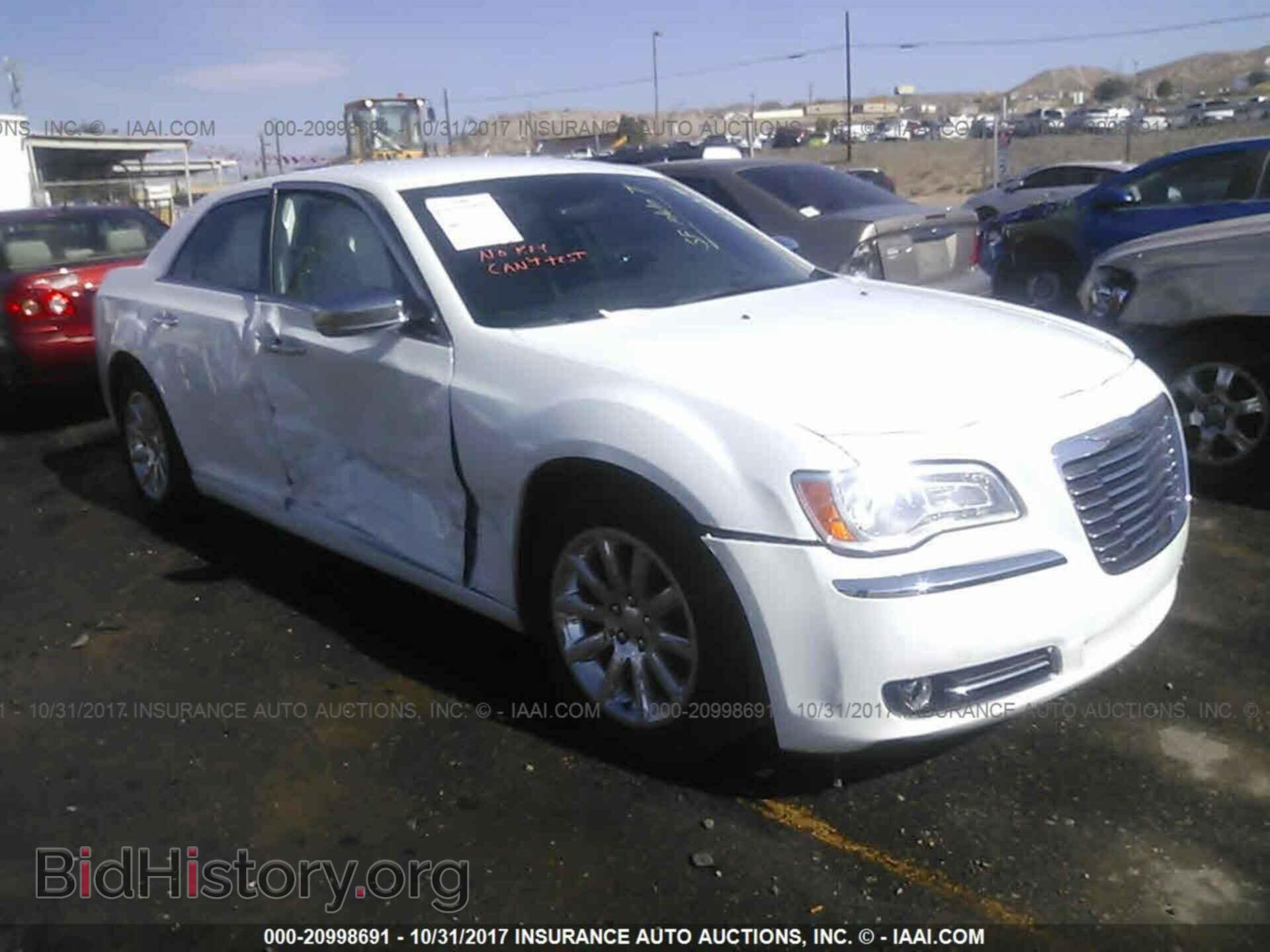 Фотография 2C3CCAEG0EH382425 - Chrysler 300c 2014