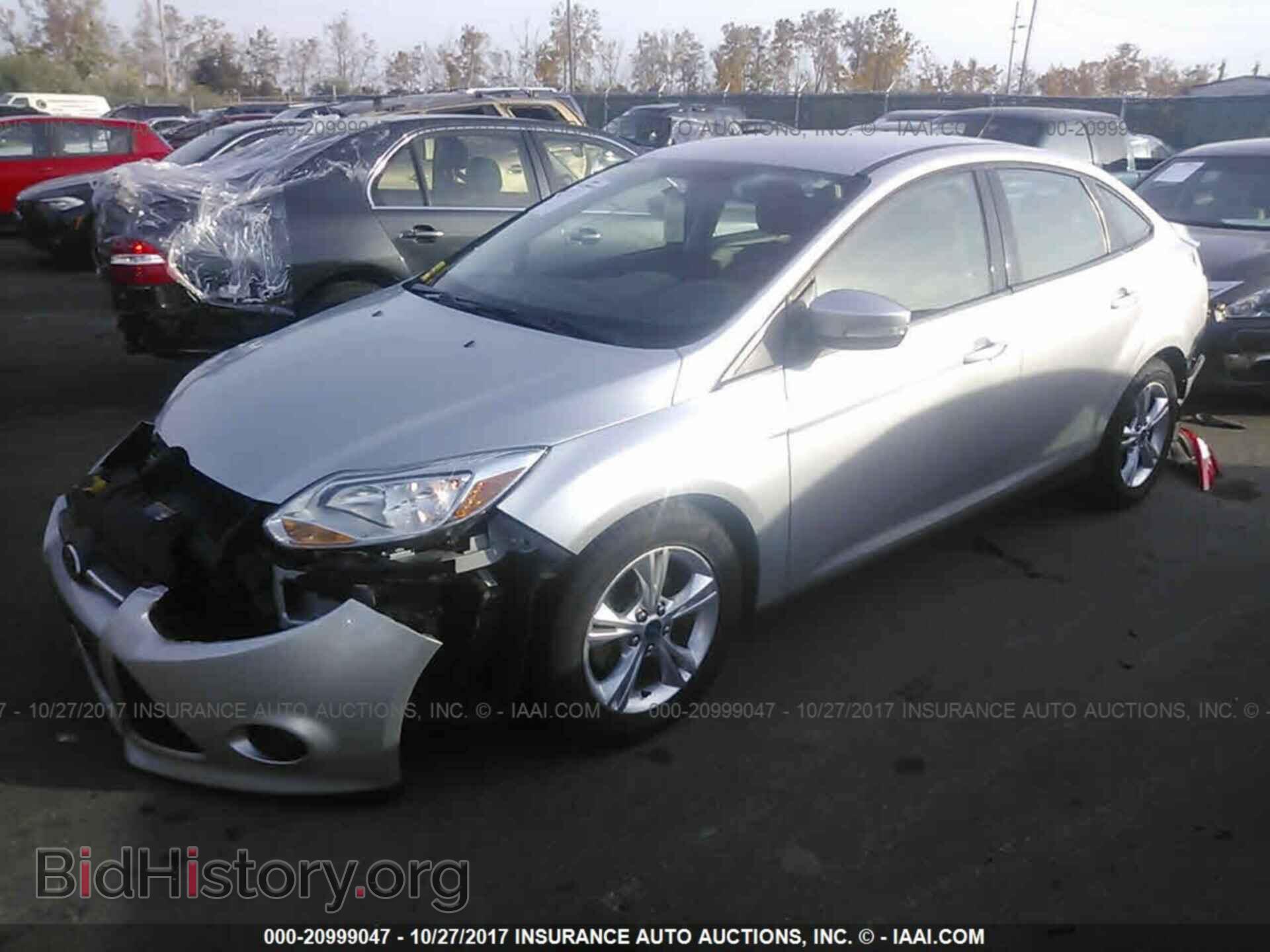 2014 Ford Focus - VIN: 1FADP3F25EL258484 - Фото 2