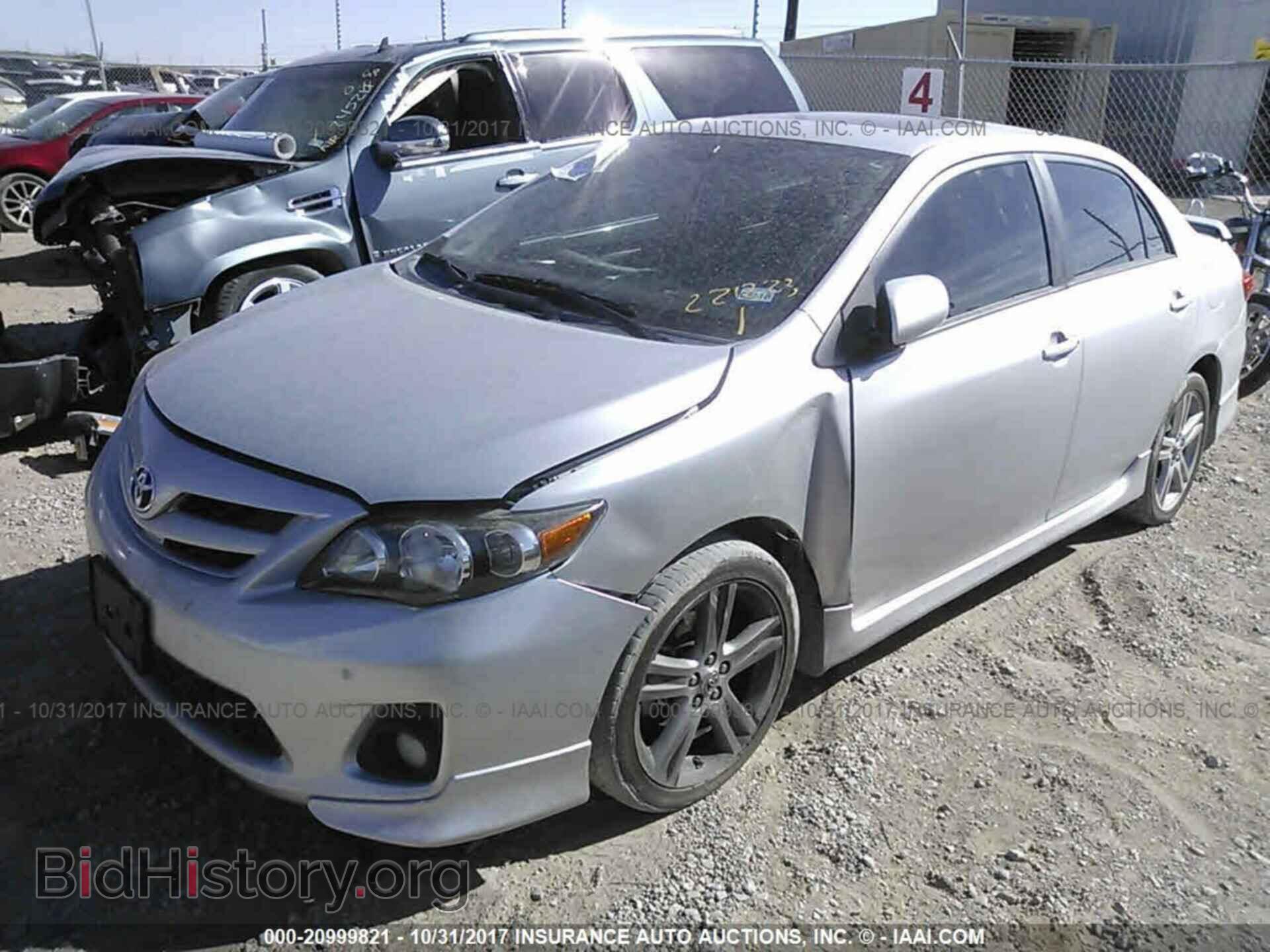 2013 Toyota Corolla - VIN: 5YFBU4EEXDP221223 - Фото 2