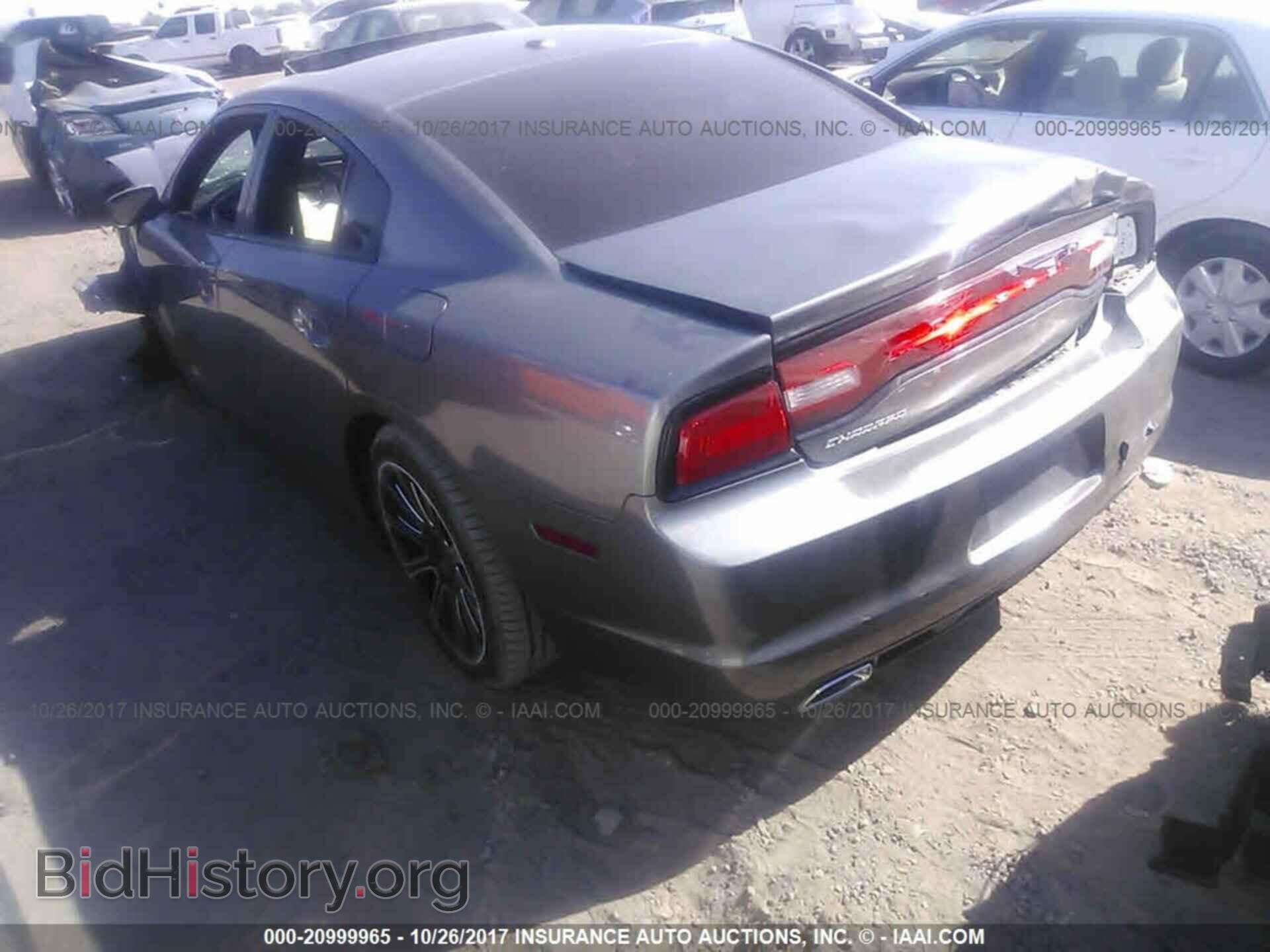 2011 Dodge Charger - VIN: 2B3CL3CGXBH591145 - Фото 3