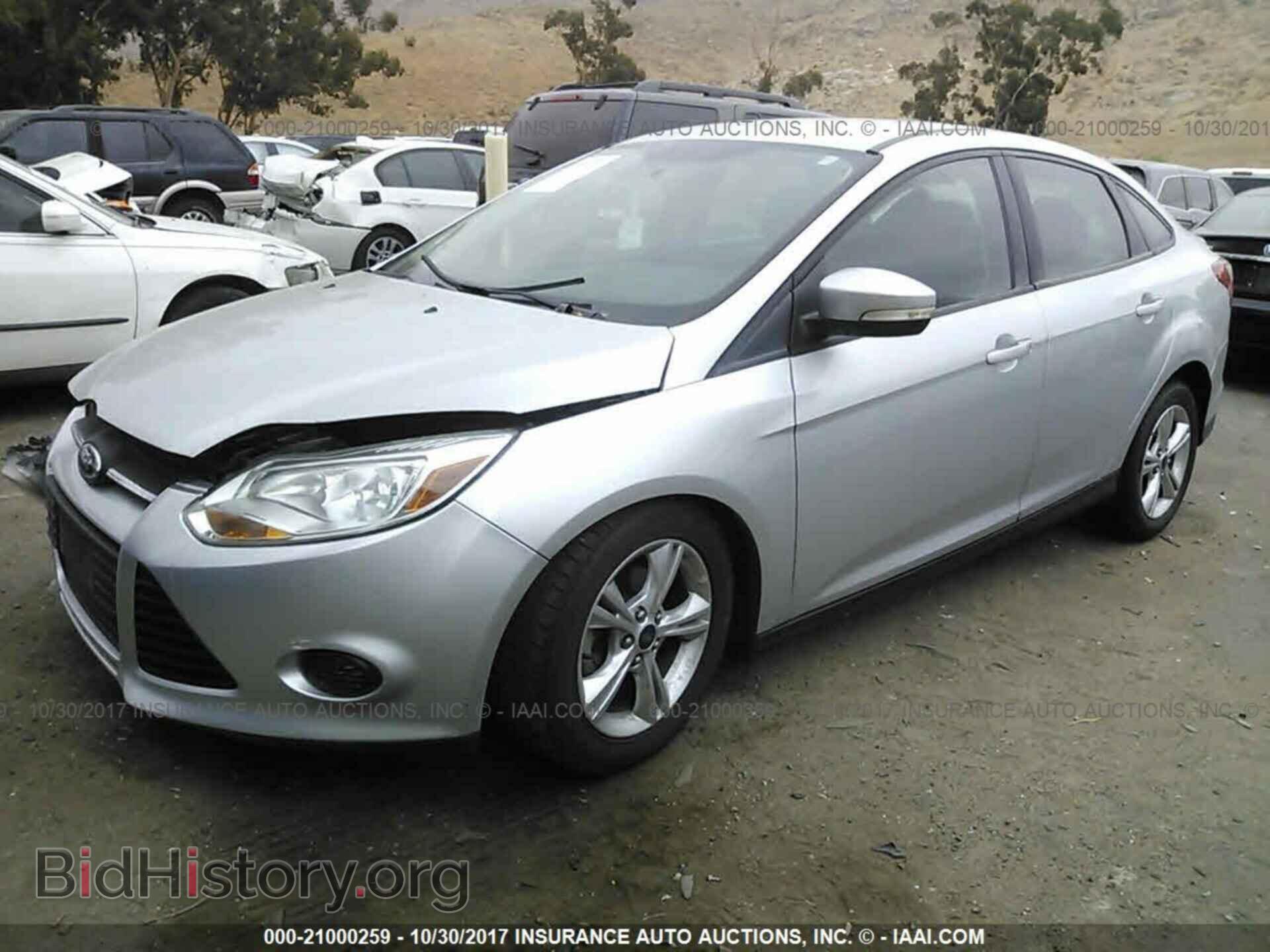 2013 Ford Focus - VIN: 1FADP3F27DL320739 - Фото 2