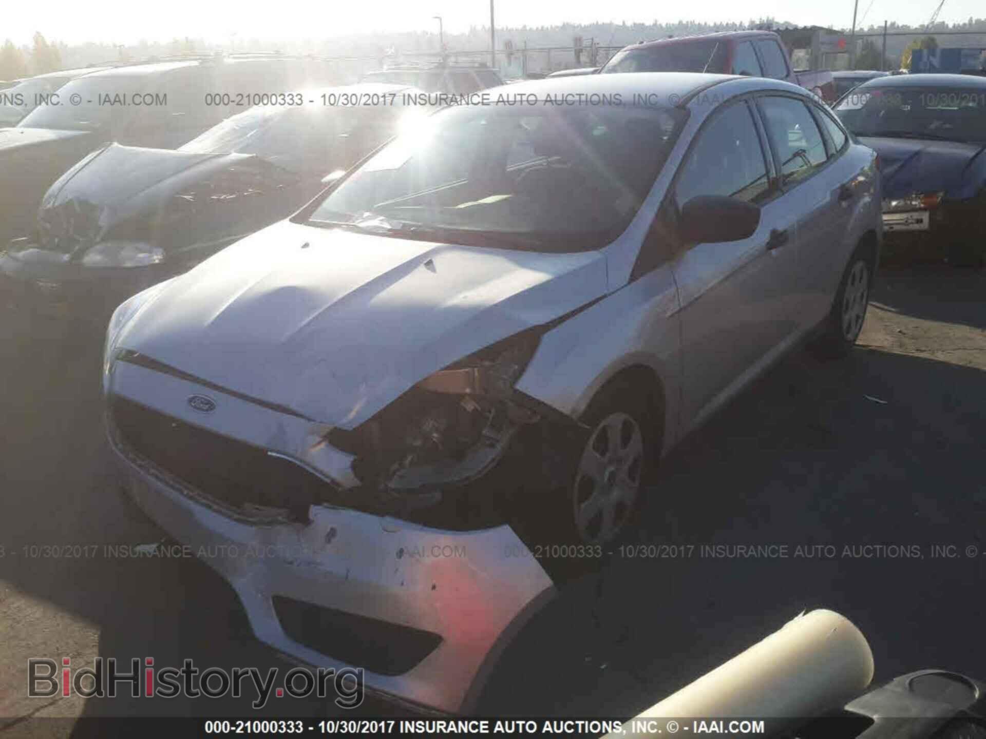 2015 Ford Focus - VIN: 1FADP3E21FL386319 - Photo 2