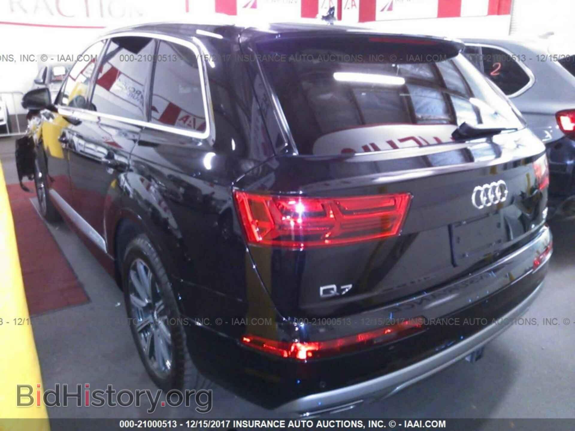 2017 Audi Q7 - VIN: WA1LAAF74HD011487 - Фото 3