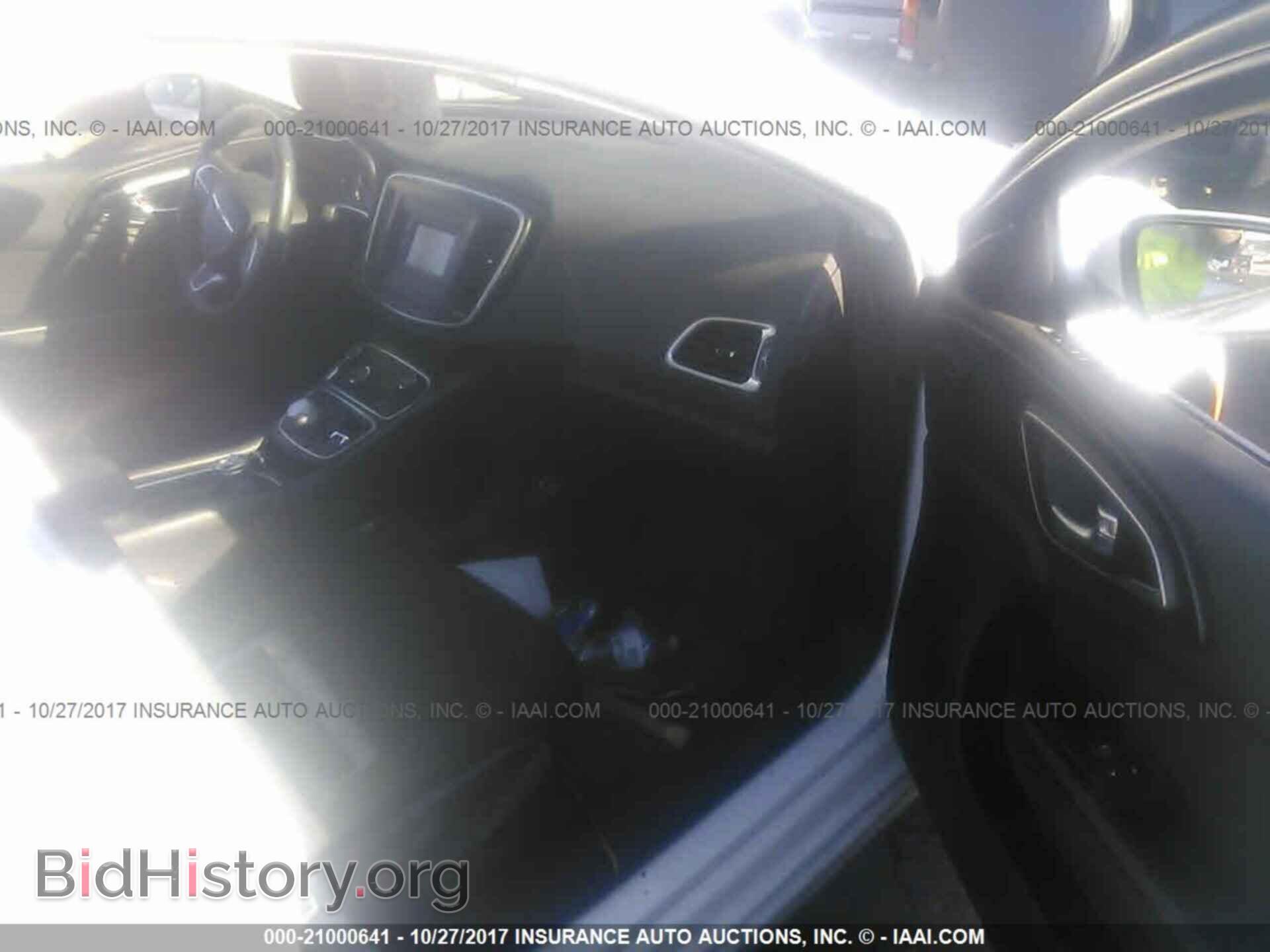 2015 Chrysler 200 - VIN: 1C3CCCAB0FN591632 - Фото 5