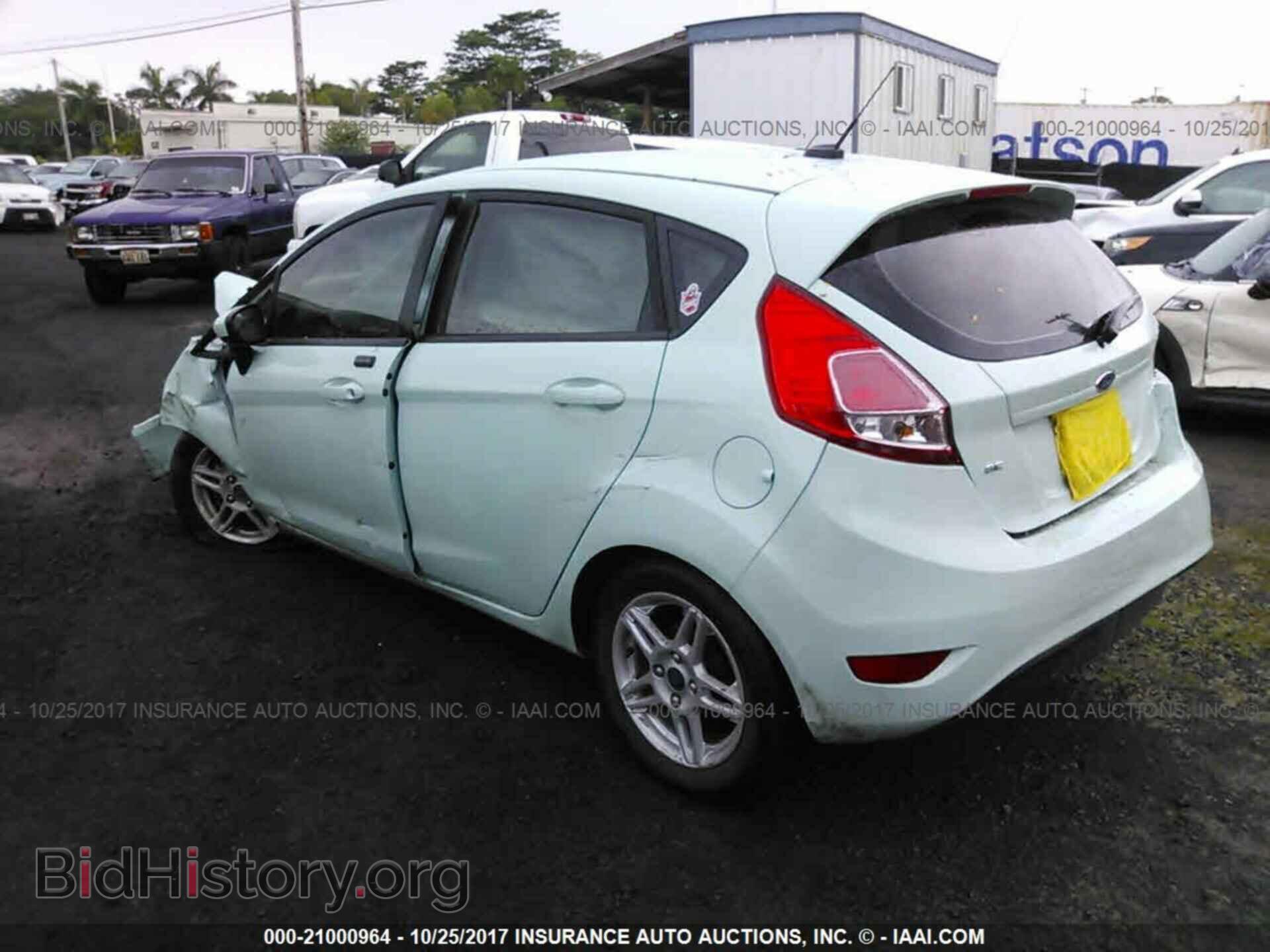 2017 Ford Fiesta - VIN: 3FADP4EJ2HM122802 - Фото 3