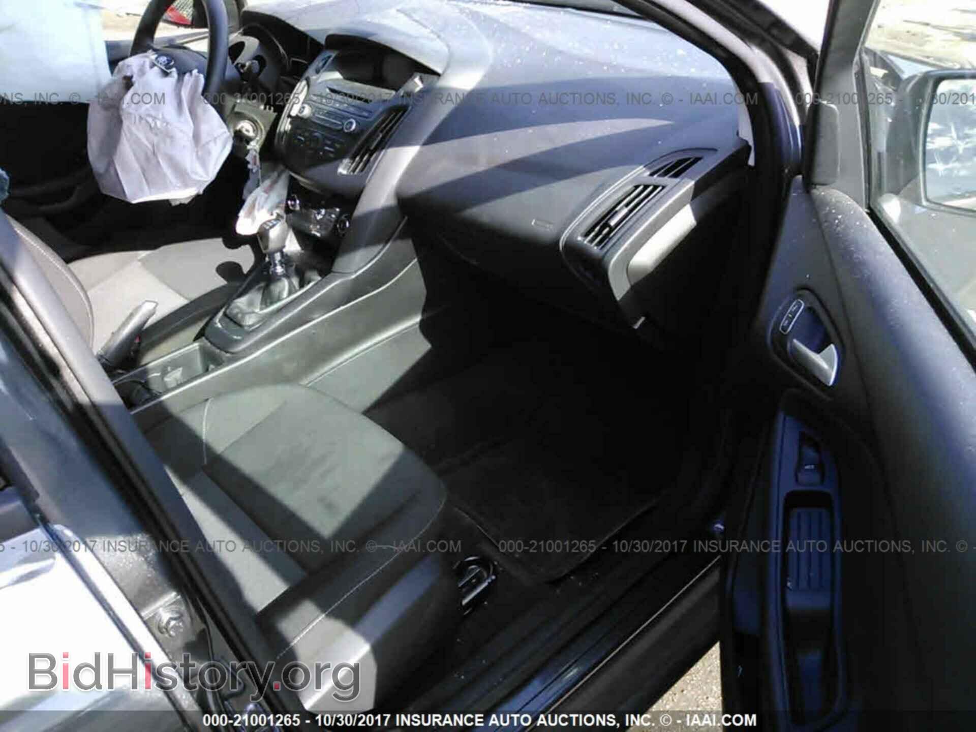 2015 Ford Focus - VIN: 1FADP3FE7FL272950 - Photo 5