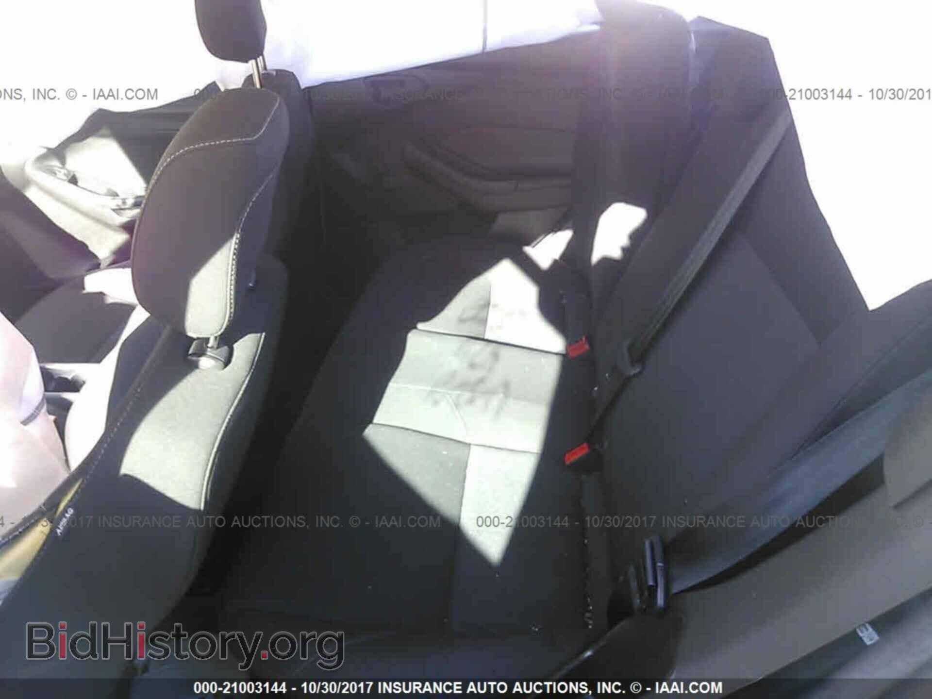 2017 Ford Focus - VIN: 1FADP3E28HL218633 - Photo 8