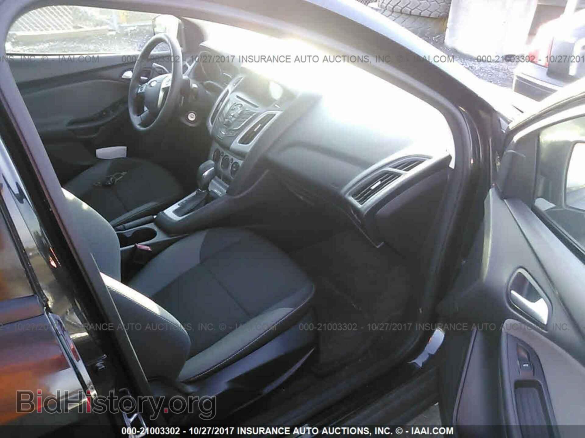 2012 Ford Focus - VIN: 1FAHP3F26CL301048 - Фото 5