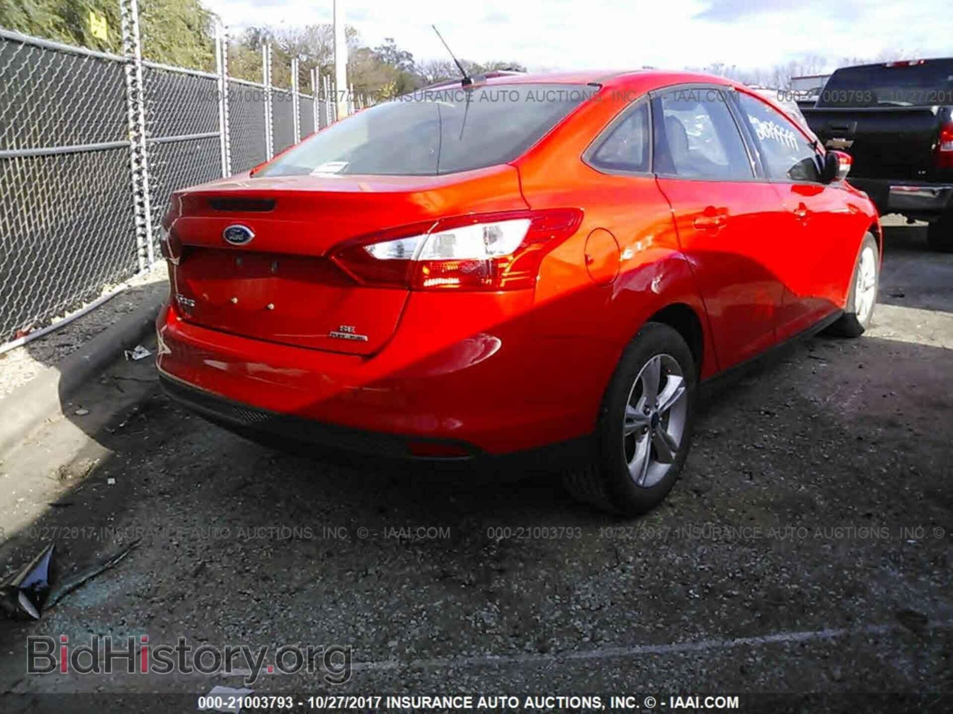 2013 Ford Focus - VIN: 1FADP3F2XDL381549 - Photo 4